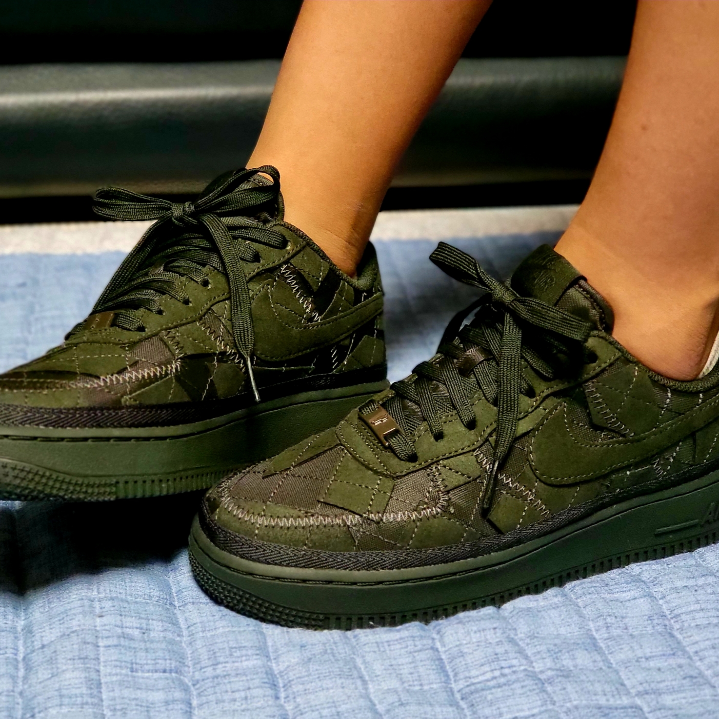 Nike x Billie Eilish Air Force 1 Low '07 SP Sequoia 착용 스타일 - 3