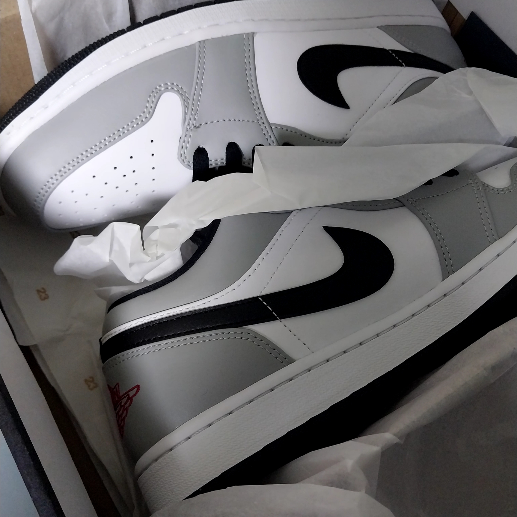Jordan 1 Low Light Smoke Grey 착용 스타일 - 1