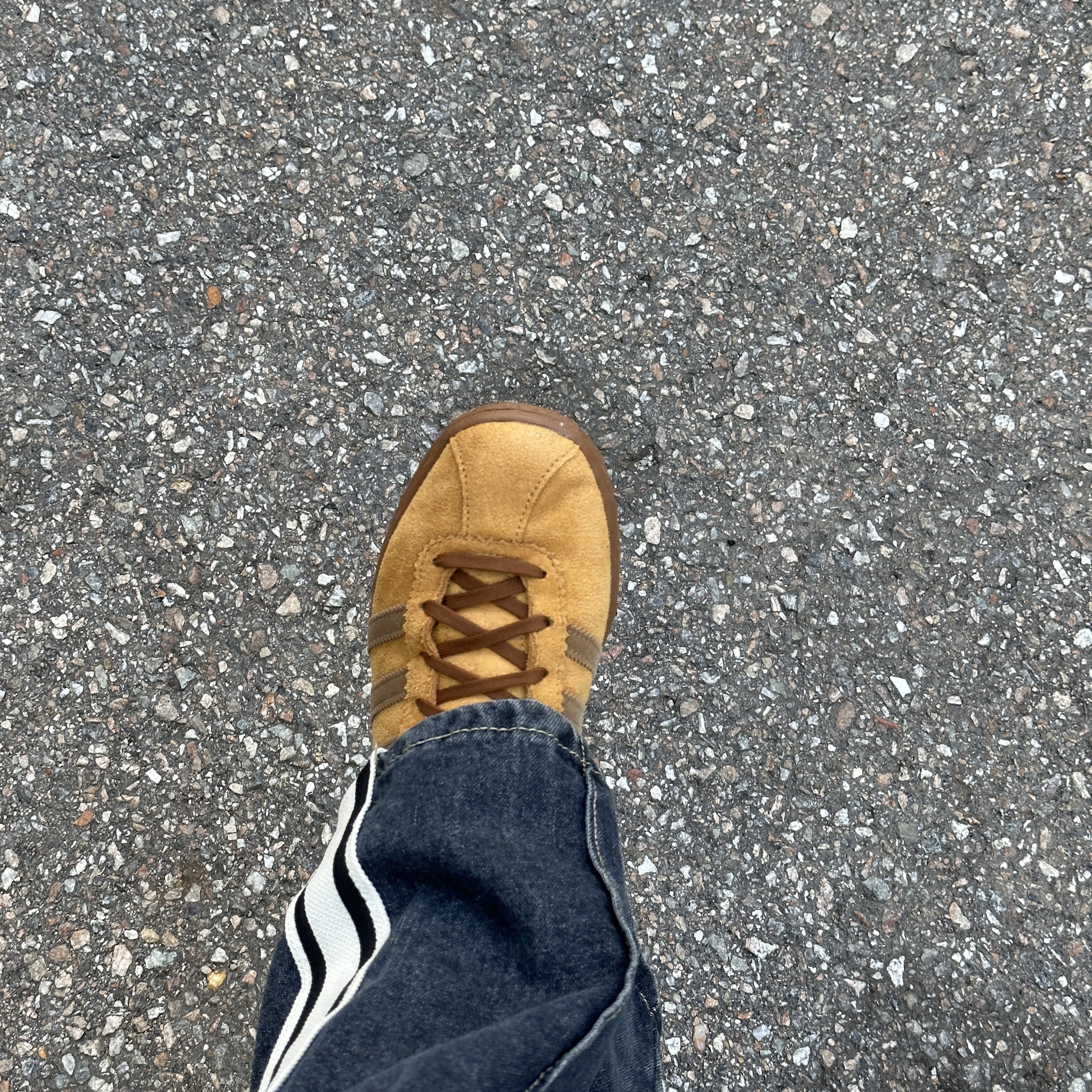Adidas Tobacco Gruen Mesa Brown Desert 착용 스타일 - 3
