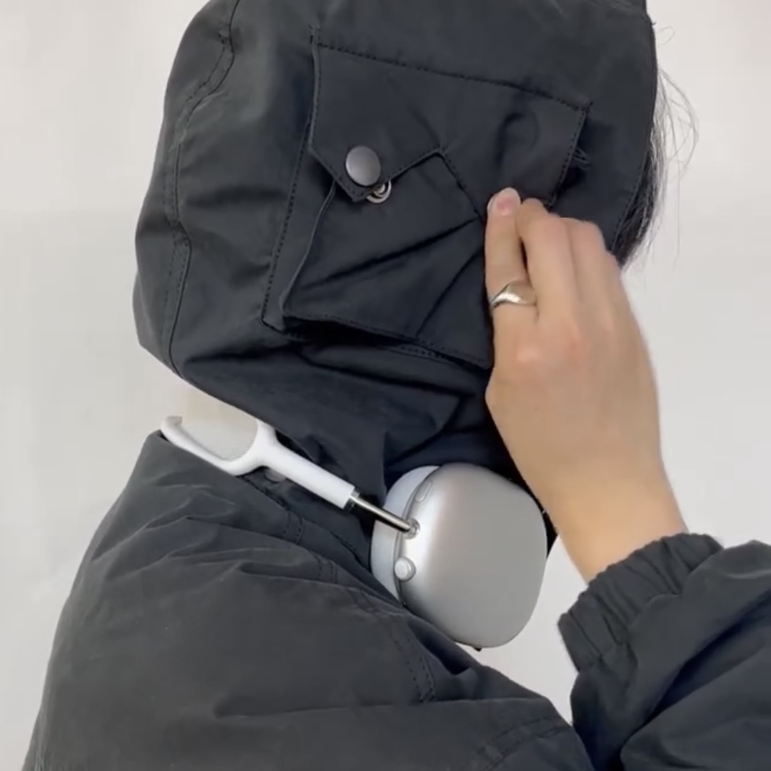 Full of Ssun Multi Pocket Hood Jacket Black, Apple AirPods Max Lightning Silver (Korean Ver.) 착용 스타일 - 1