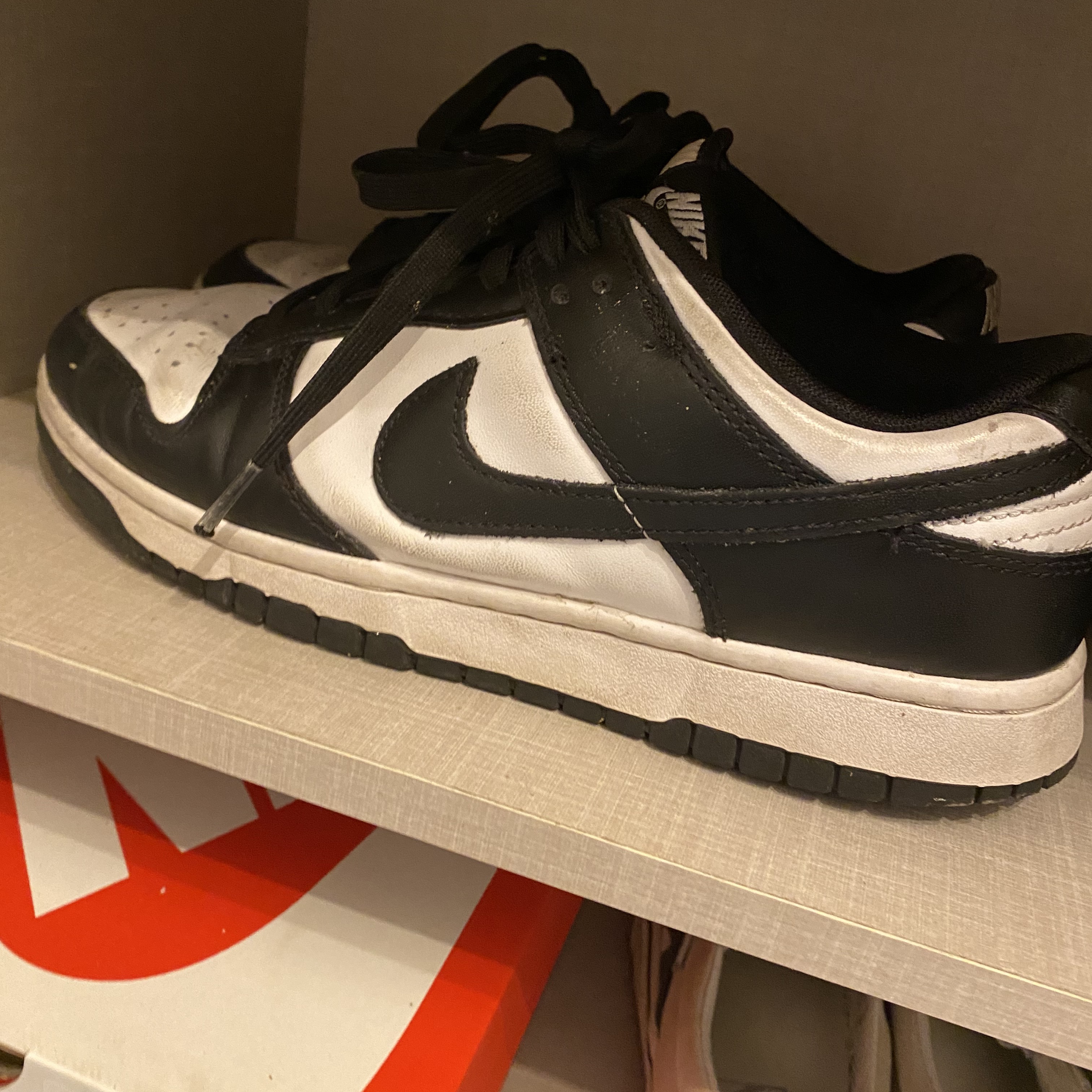 Nike Dunk Low Retro Black 착용 스타일 - 1