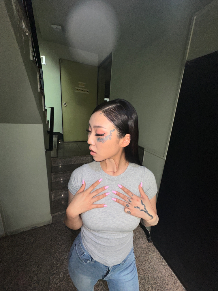 KREAM 프로필 이미지