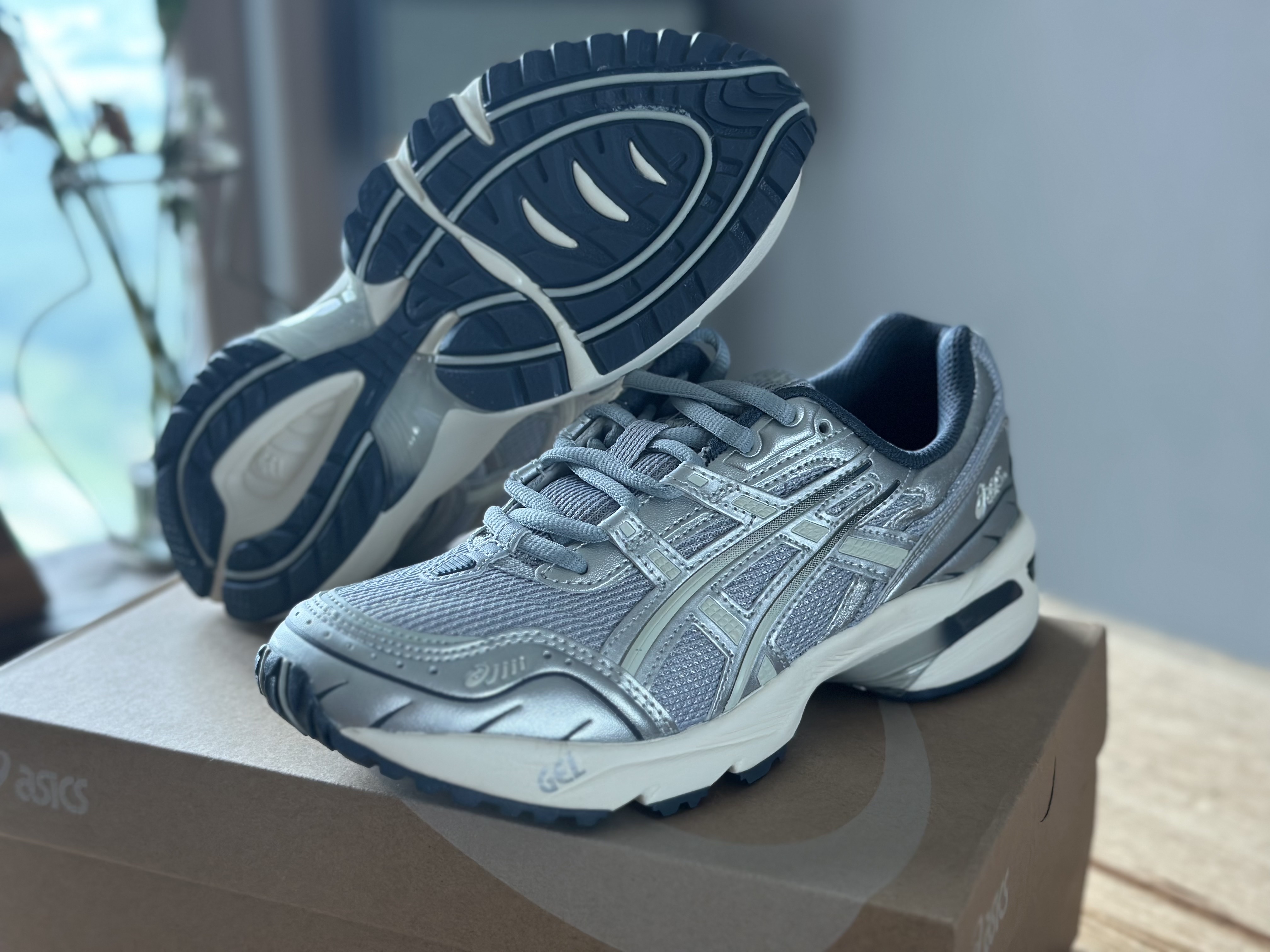 Asics Gel-1090 Piedmont Grey 착용 스타일 - 3