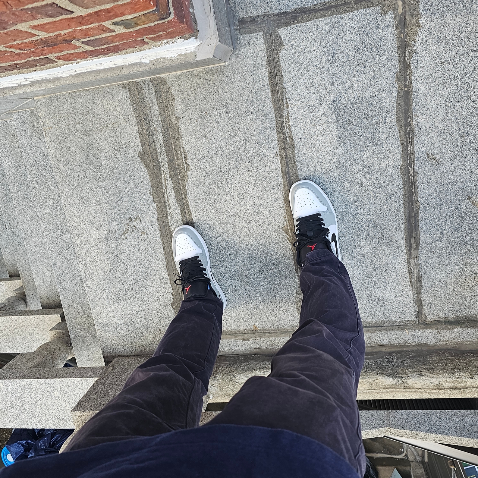 Jordan 1 Low Light Smoke Grey 착용 스타일 - 3