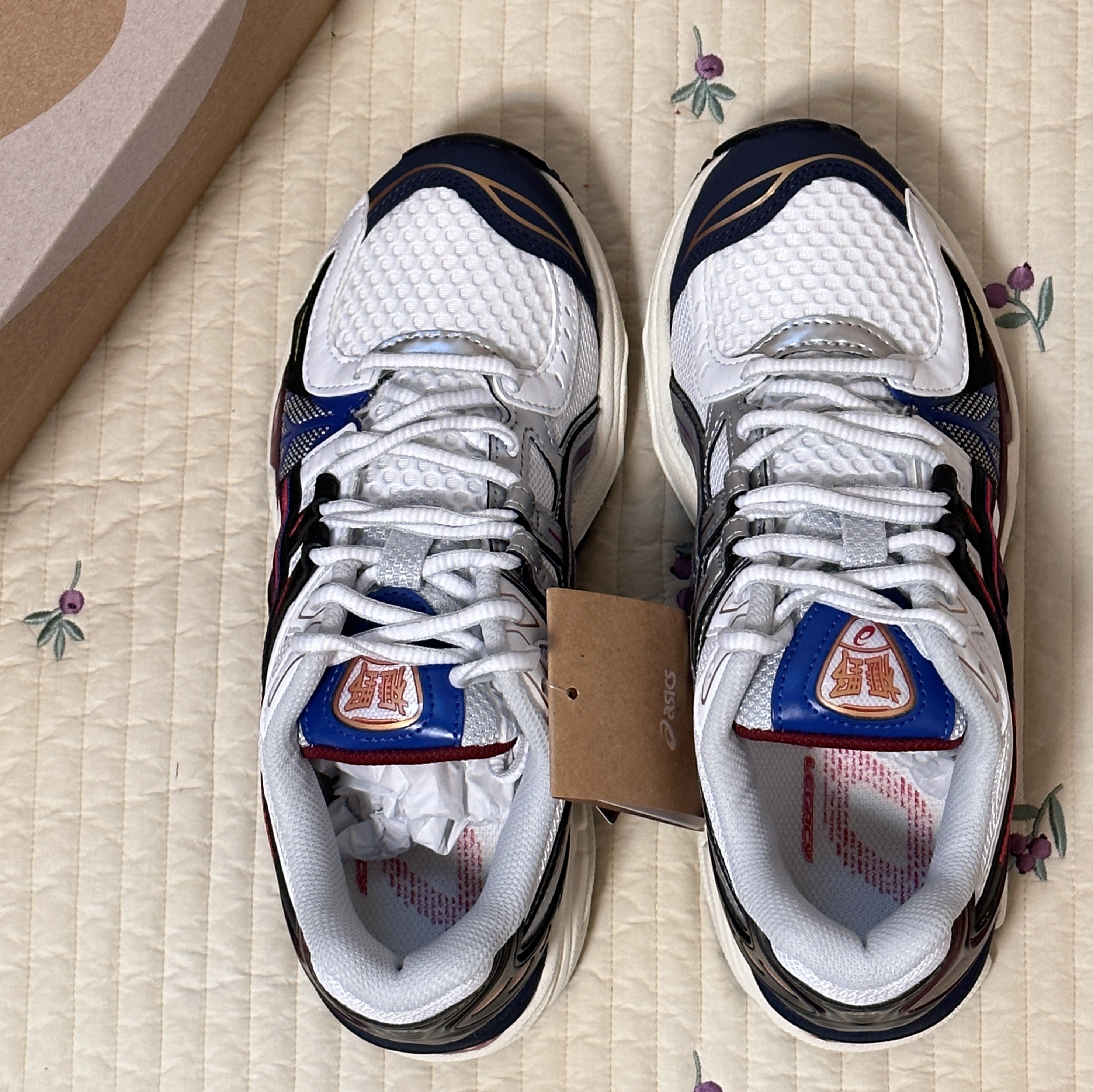 Asics Gel-Kayano Legacy White Black 착용 스타일 - 2
