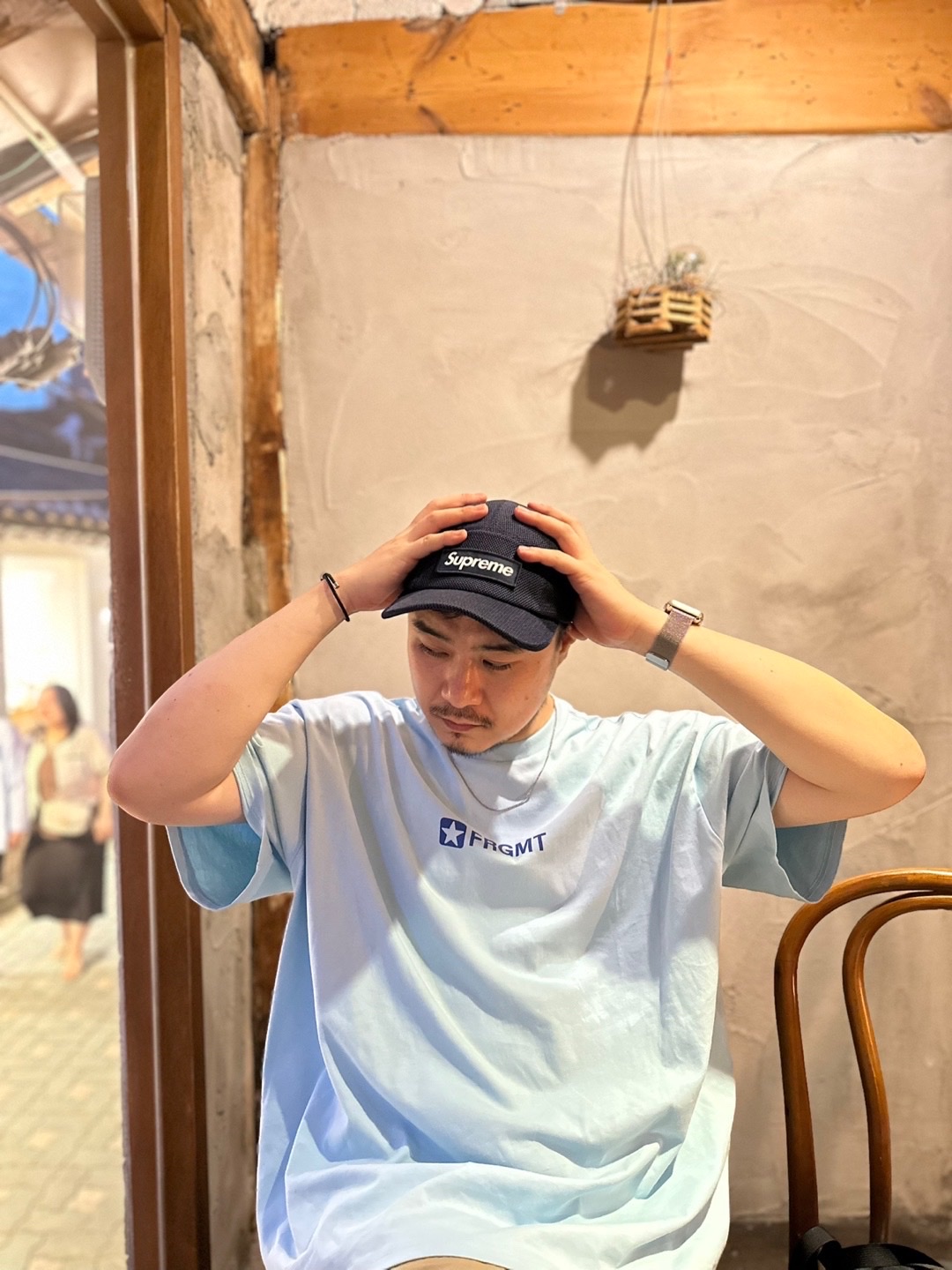 Supreme Mesh Cordura Camp Cap Navy - 23SS, Converse x Fragment T-Shirt Blue 착용 스타일