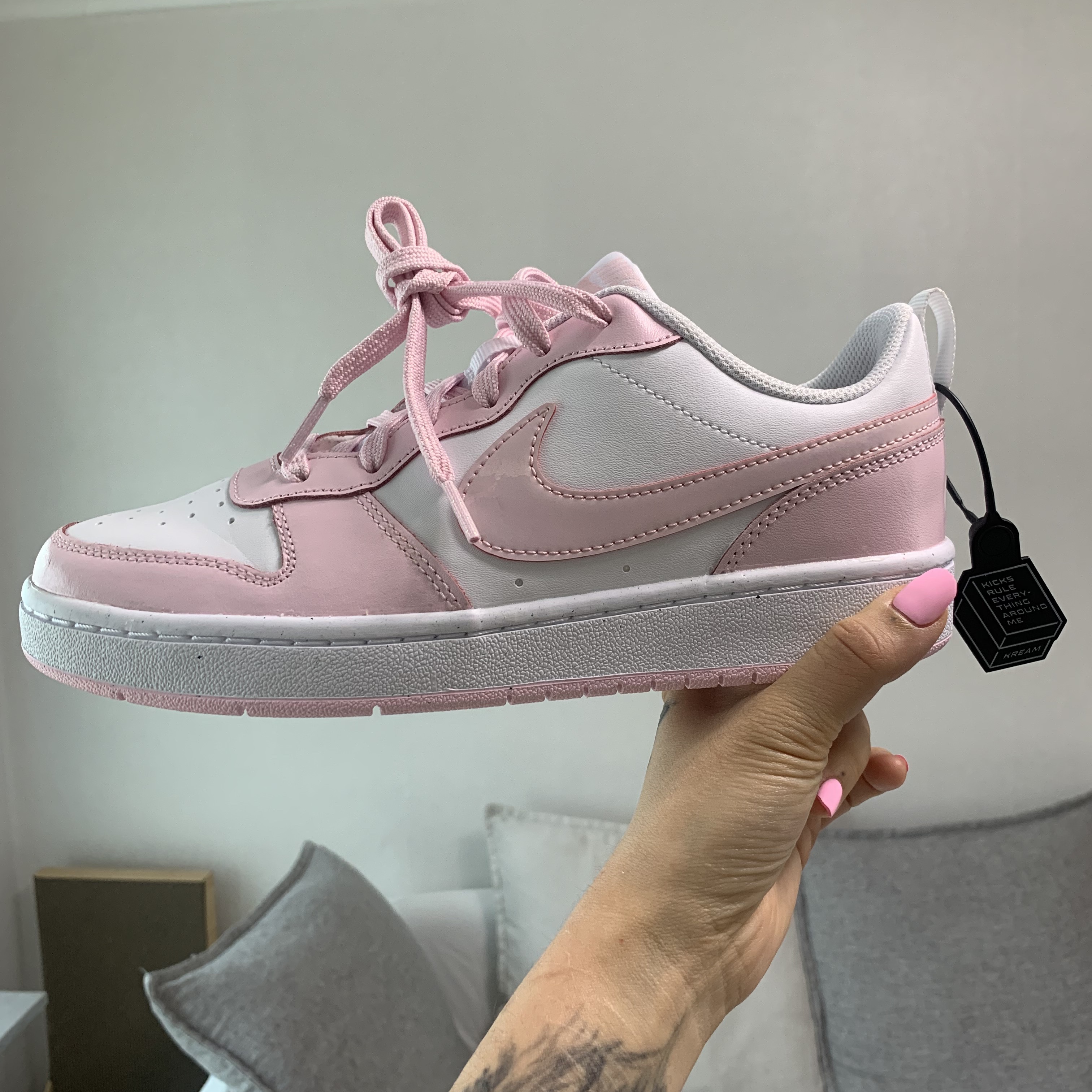 (GS) Nike Court Borough 2 SE White Pink Foam 착용 스타일