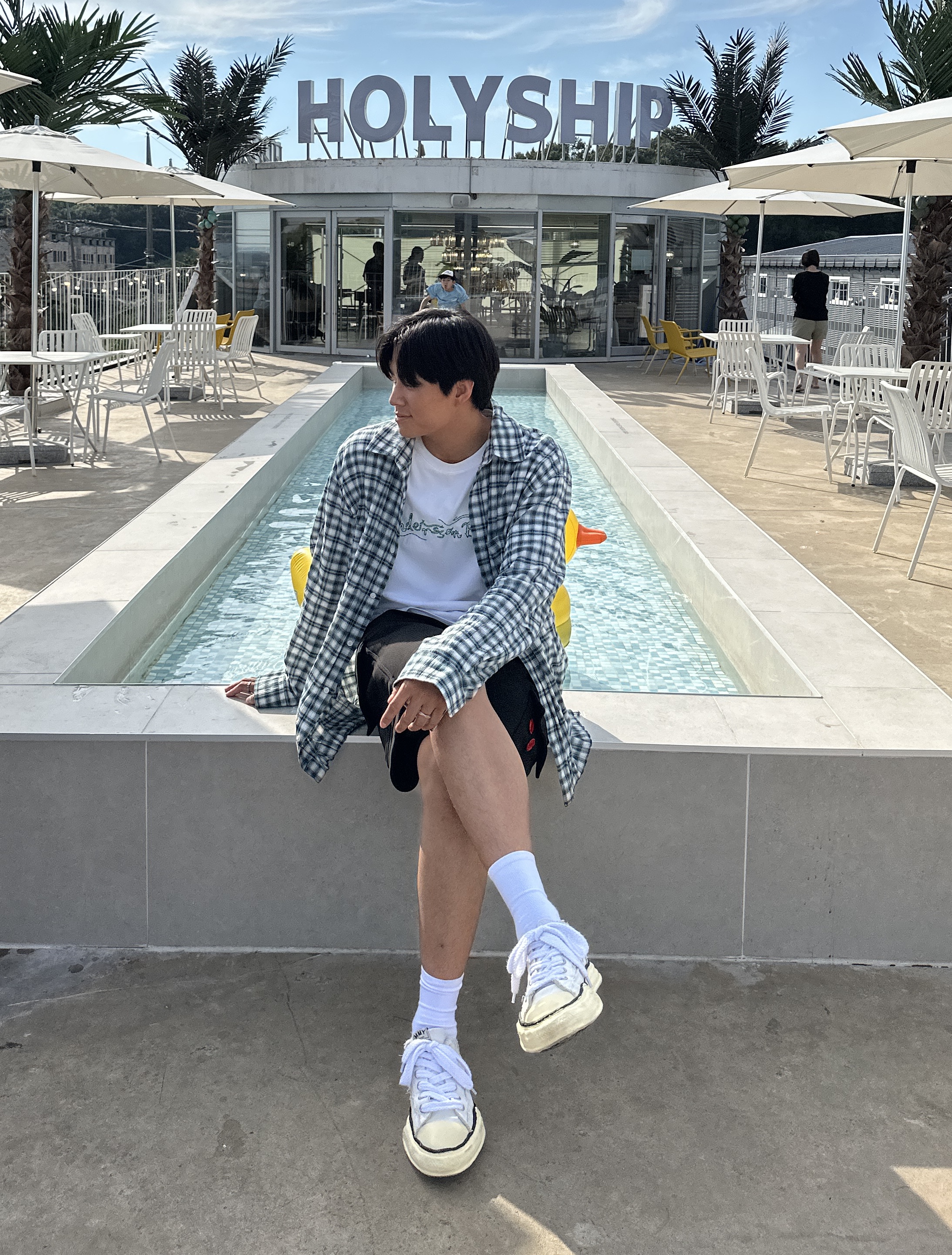 Maison Mihara Yasuhiro Peterson VL OG Sole Canvas Low-top Sneakers White 착용 스타일