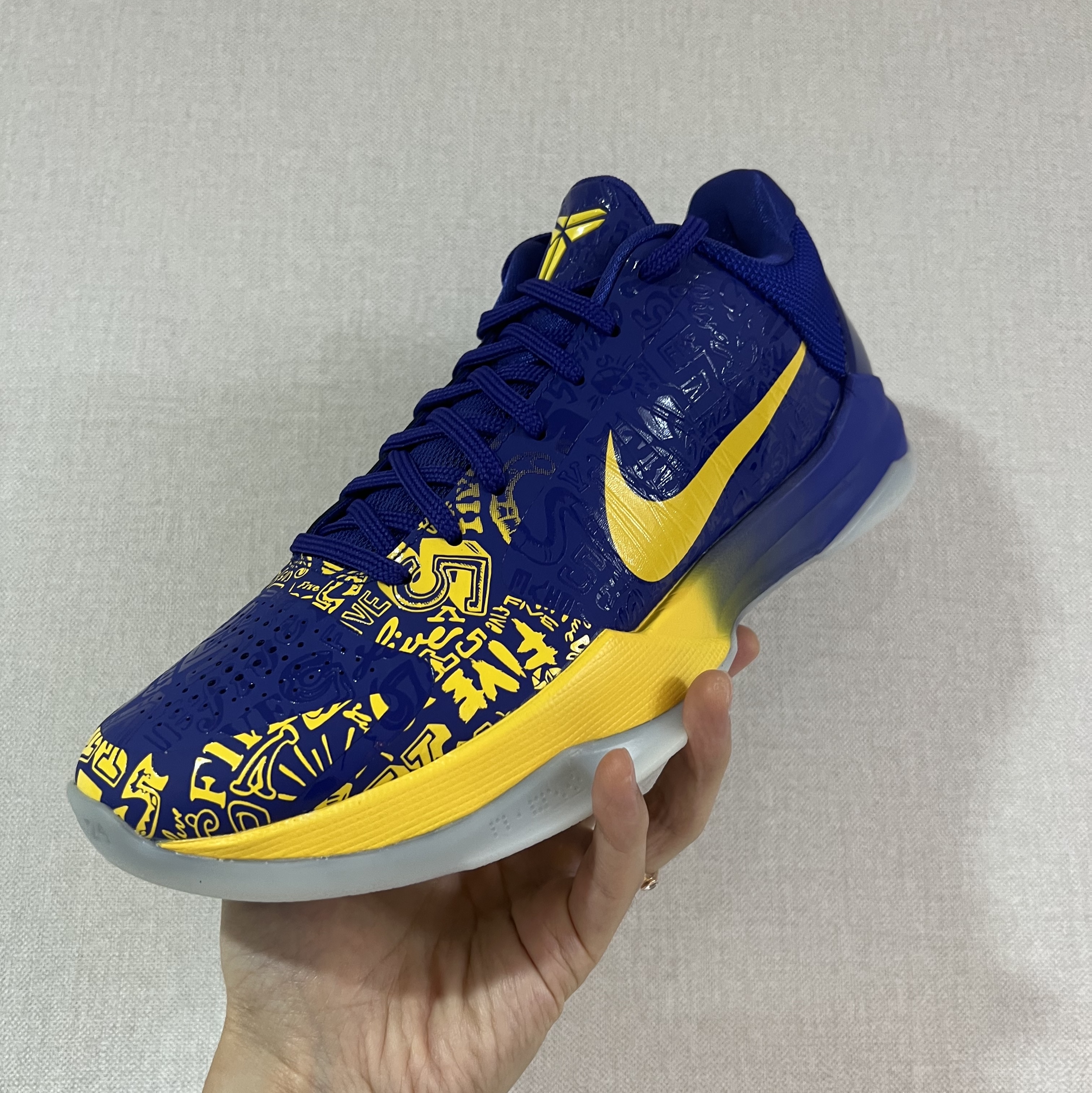 Nike Kobe 5 Protro 5 Rings 착용 스타일