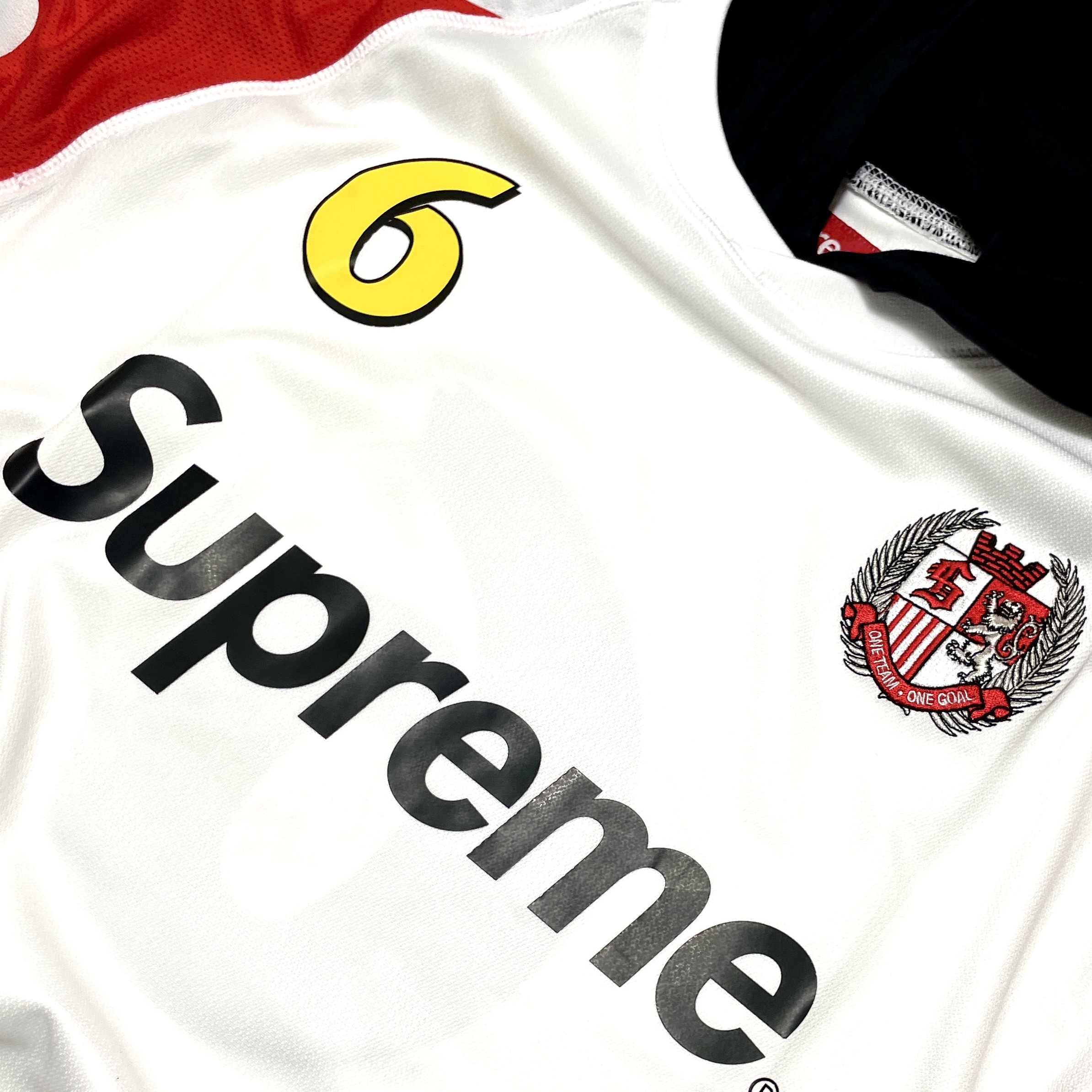 Supreme Hooded Soccer Jersey White - 23FW 착용 스타일