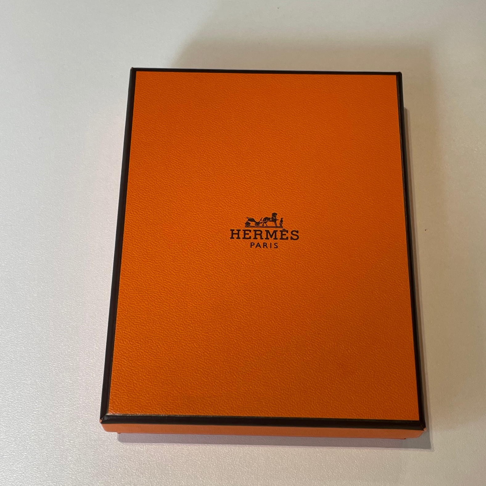 (W) Hermes Mini Pop H Pendant Rose Gold & Blanc 착용 스타일 - 2