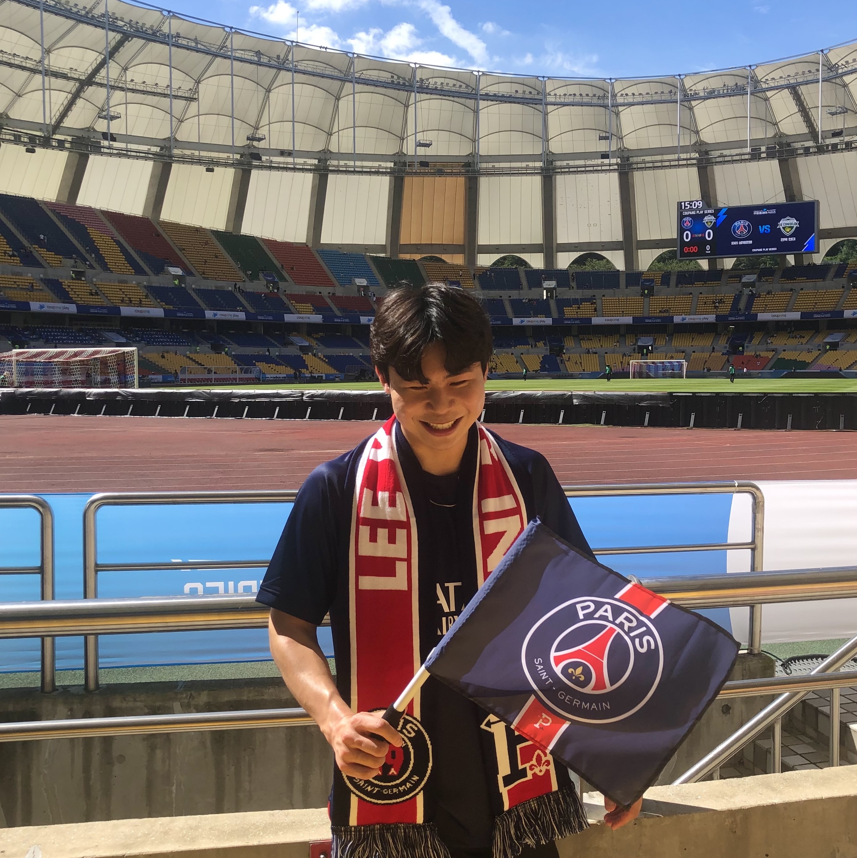 Nike Paris Saint-Germain 2023/24 Dri-Fit Stadium Home Jersey Midnight Navy (Non Marking Ver.) 착용 스타일