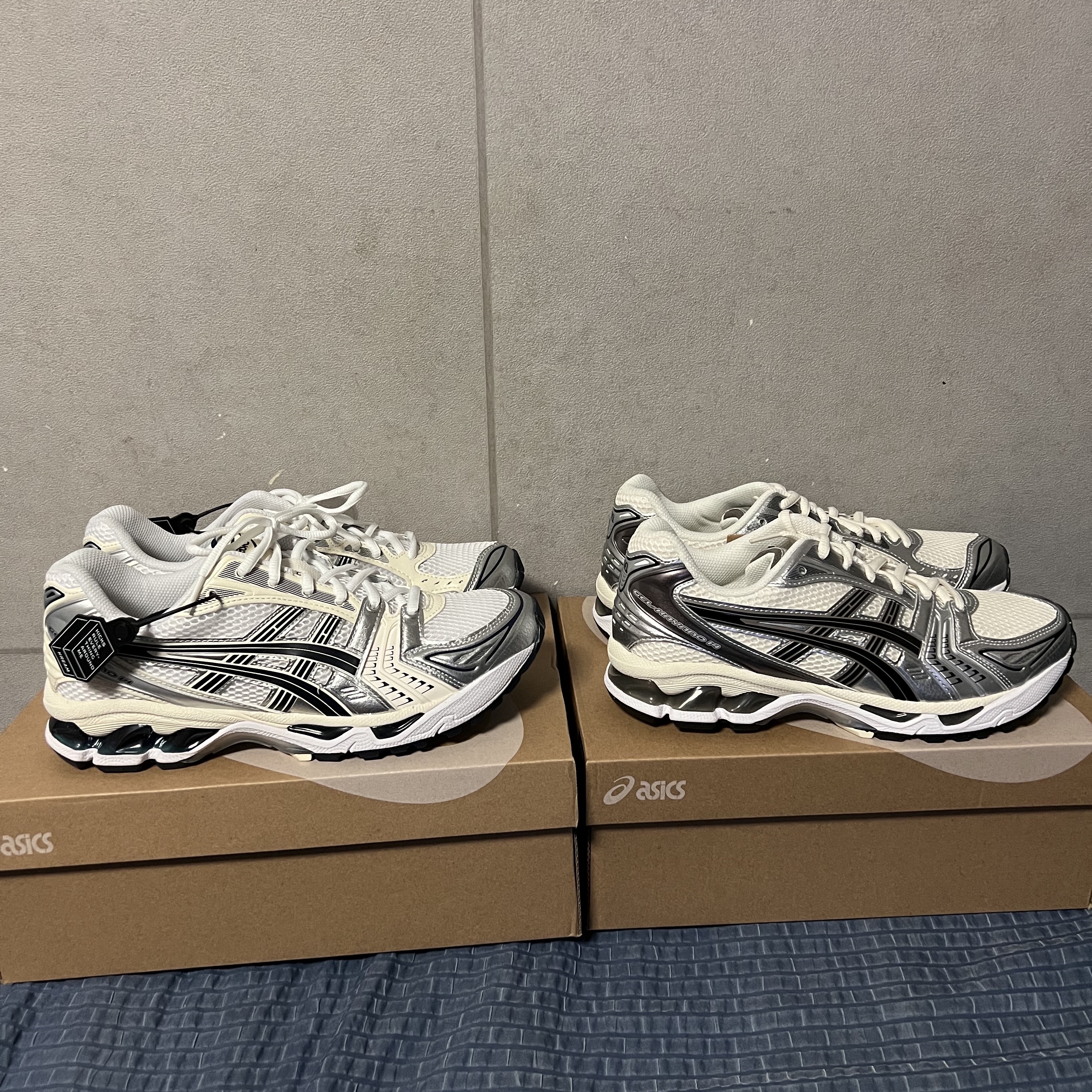 Asics Gel-Kayano 14 Cream Black, (W) Asics Gel-Kayano 14 White Midnight 착용 스타일 - 1