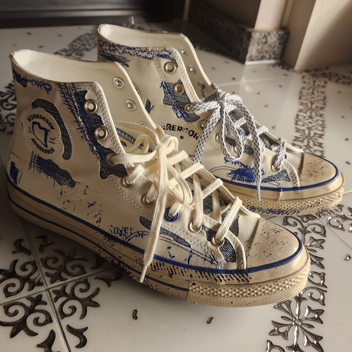 Converse x Ader Error Chuck 70 High White 착용 스타일
