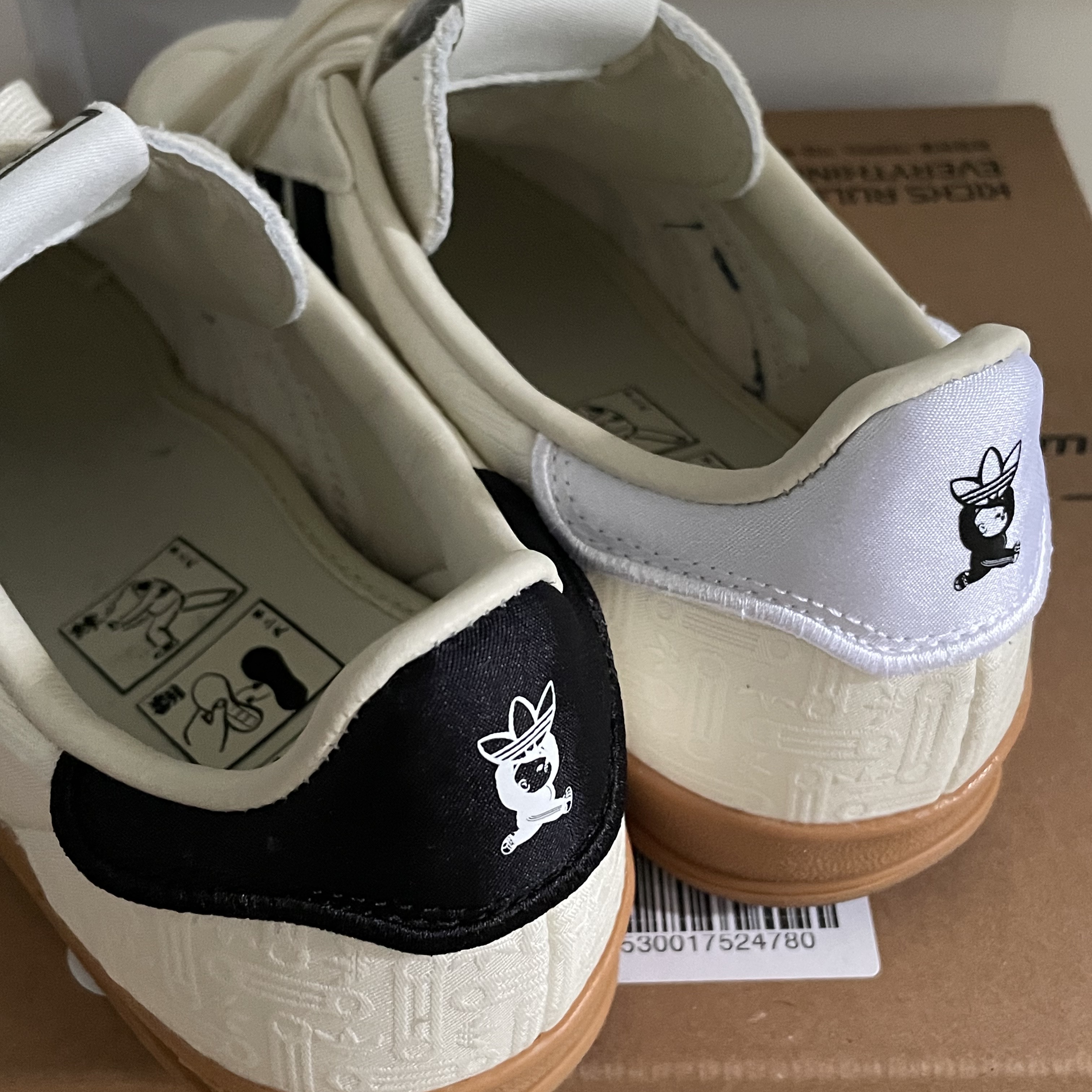 Adidas x Dorophy Tang Gazelle Indoor Cream White Core Black Sand 착용 스타일 - 2