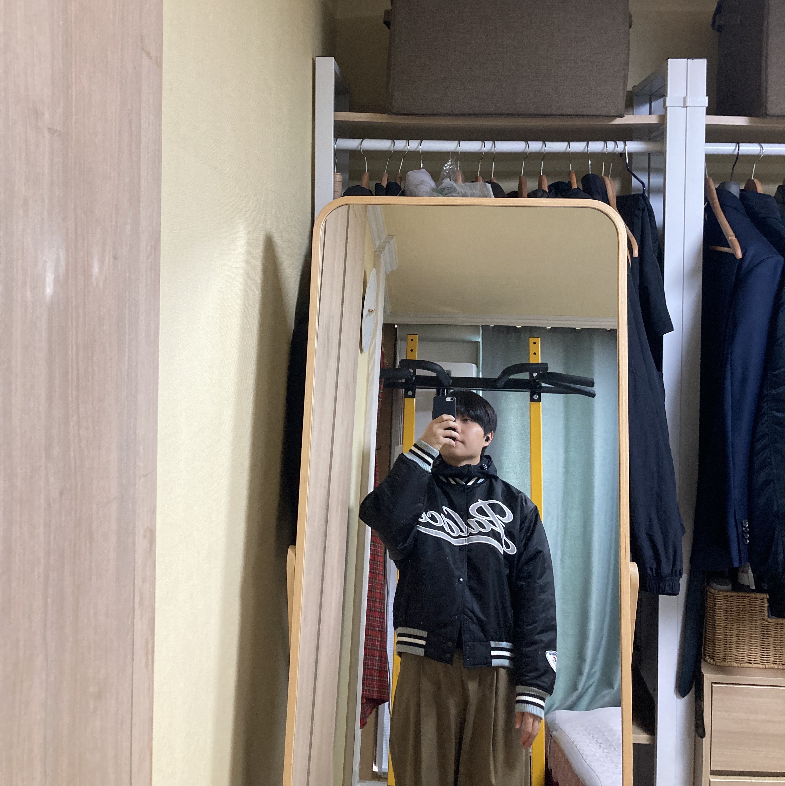 Palace Satin The Arena Jacket Black - 23FW 착용 스타일 - 2