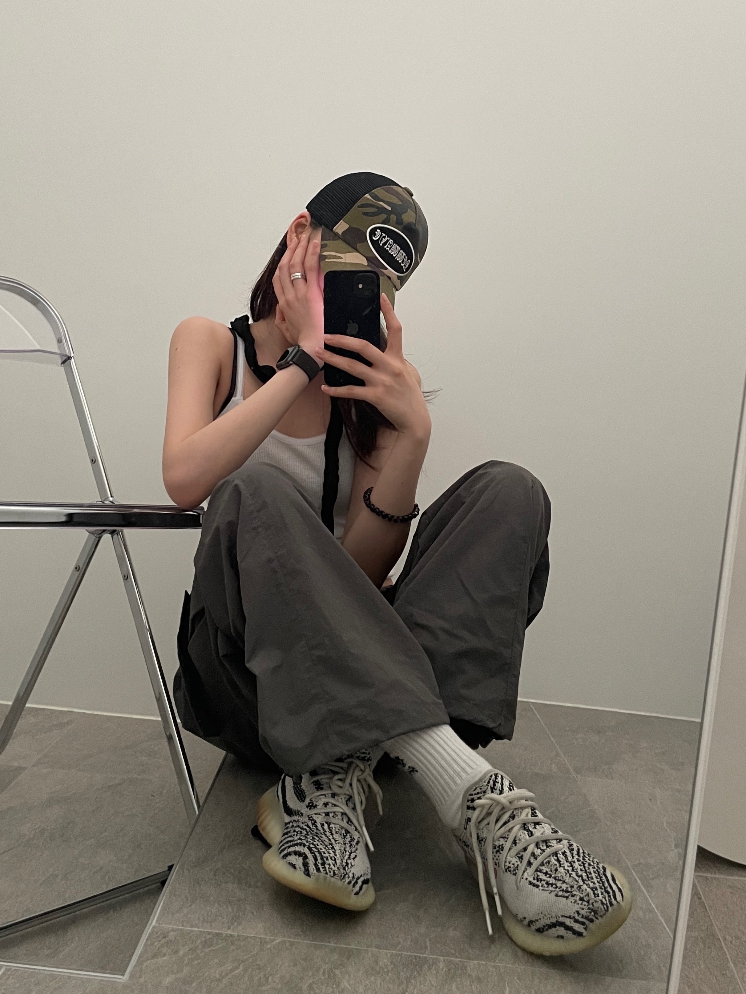 Adidas Yeezy Boost 350 V2 Zebra 2017/2019/2020 착용 스타일 - 1