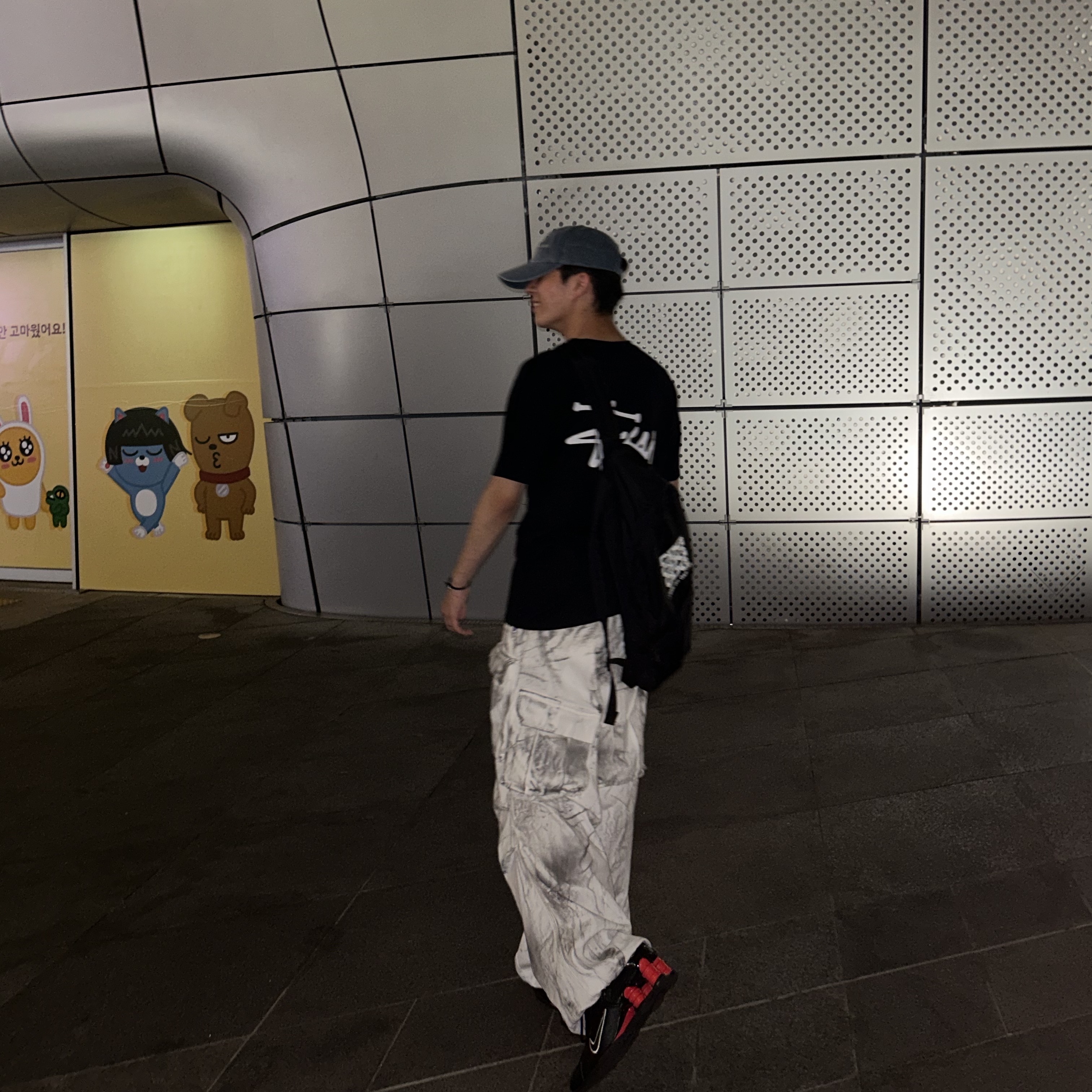 Nike x Martine Rose Shox MR4 Black 착용 스타일