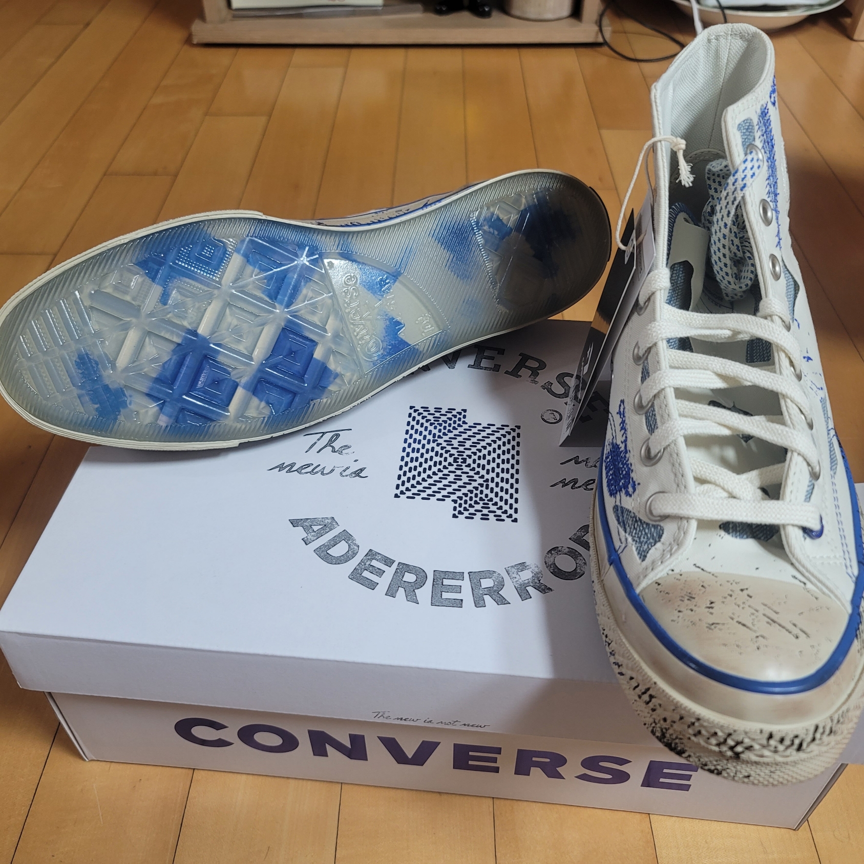 Converse x Ader Error Chuck 70 High White 착용 스타일 - 3