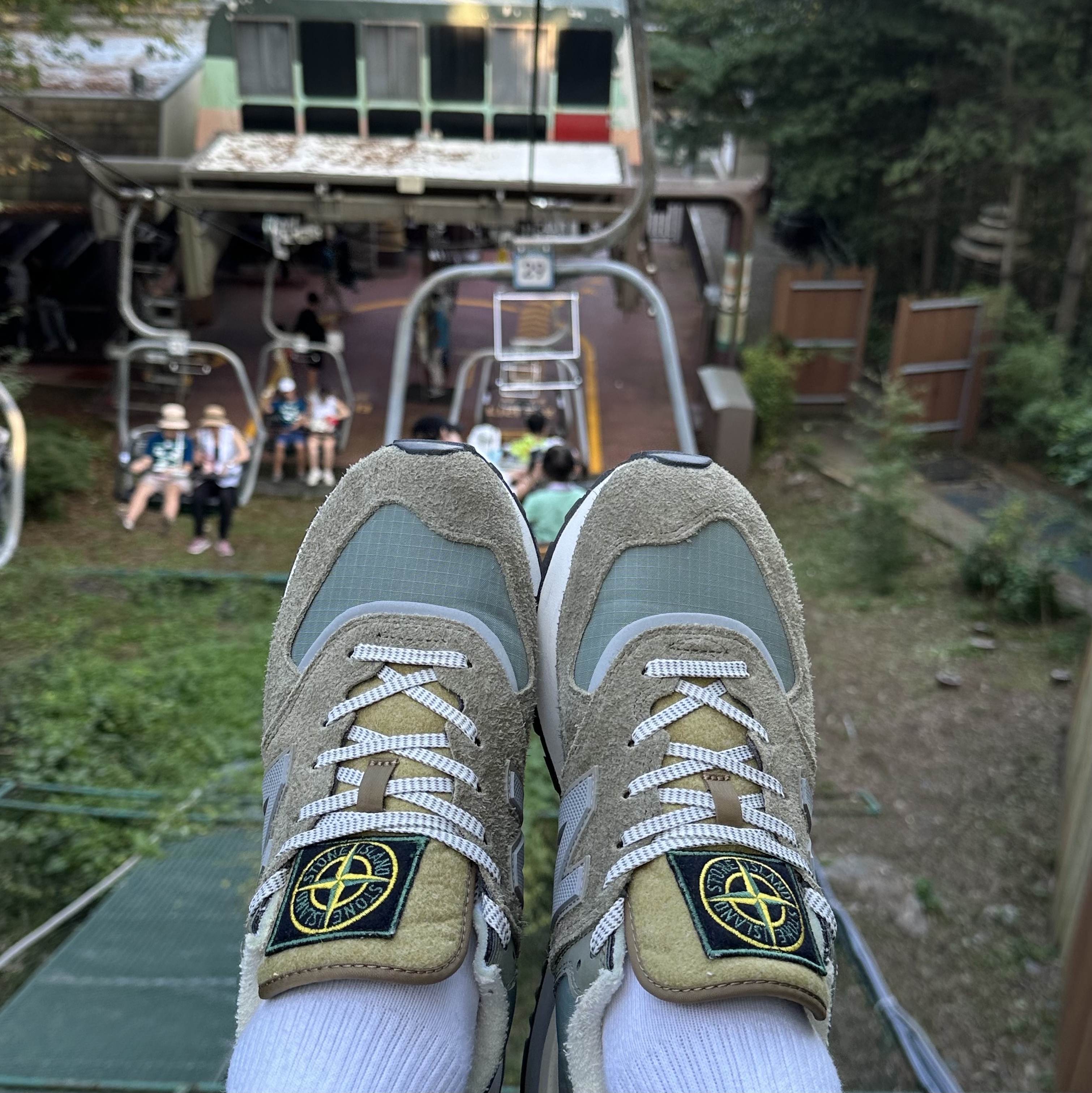 New Balance x Stone Island 574 Legacy Green 착용 스타일