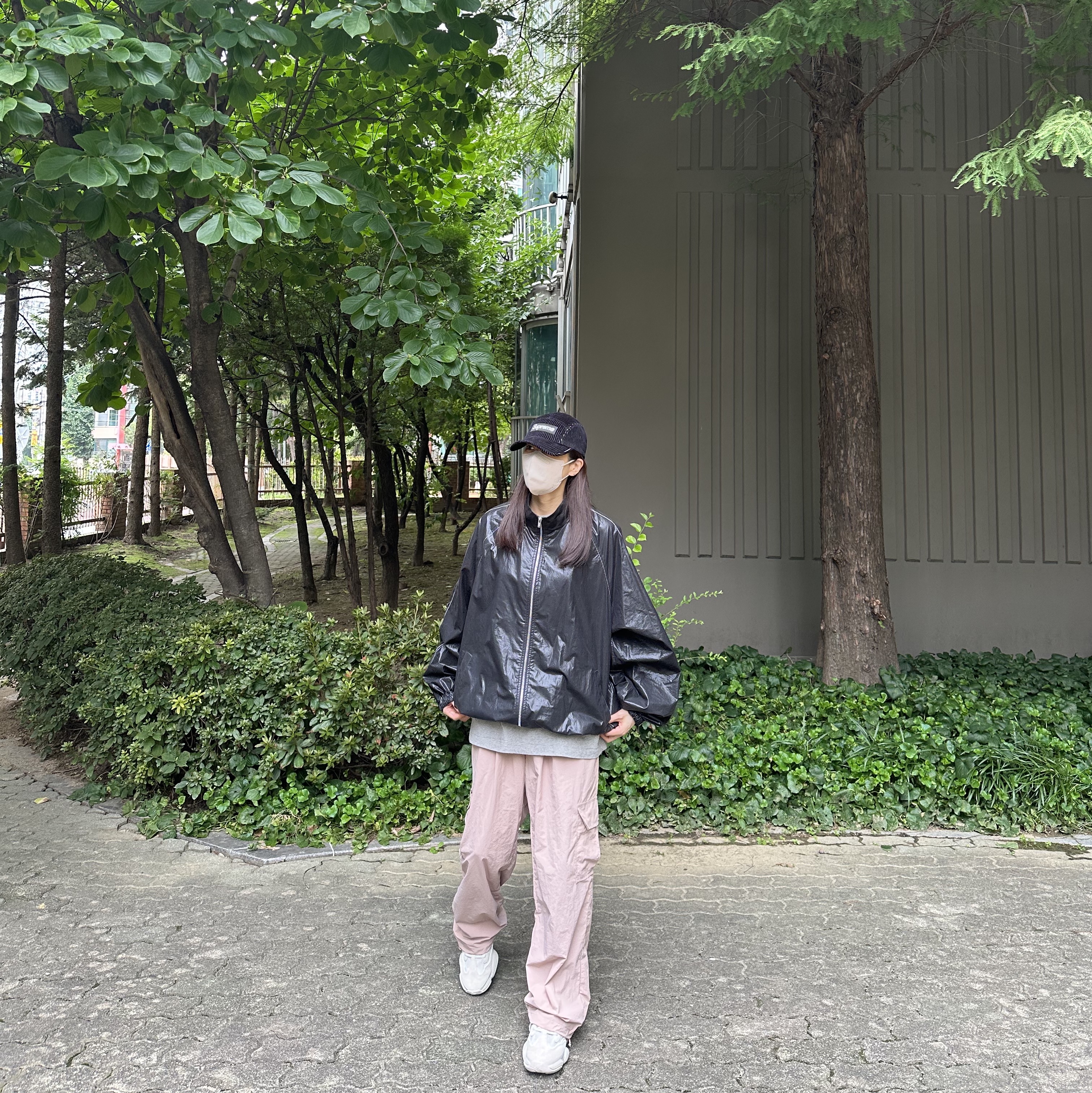 Supreme 2-Tone Corduroy Camp Cap Black - 23SS, (W) Matin Kim Logo Coating Jumper Black 착용 스타일 - 2