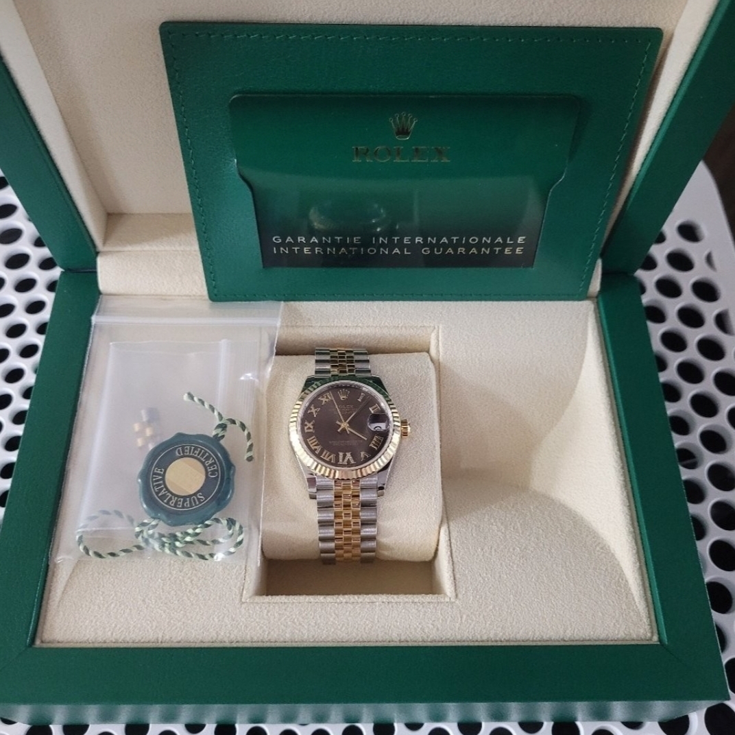 Rolex Datejust 31mm 278273 Dark Grey Roman Diamond-Set Jubilee 착용 스타일