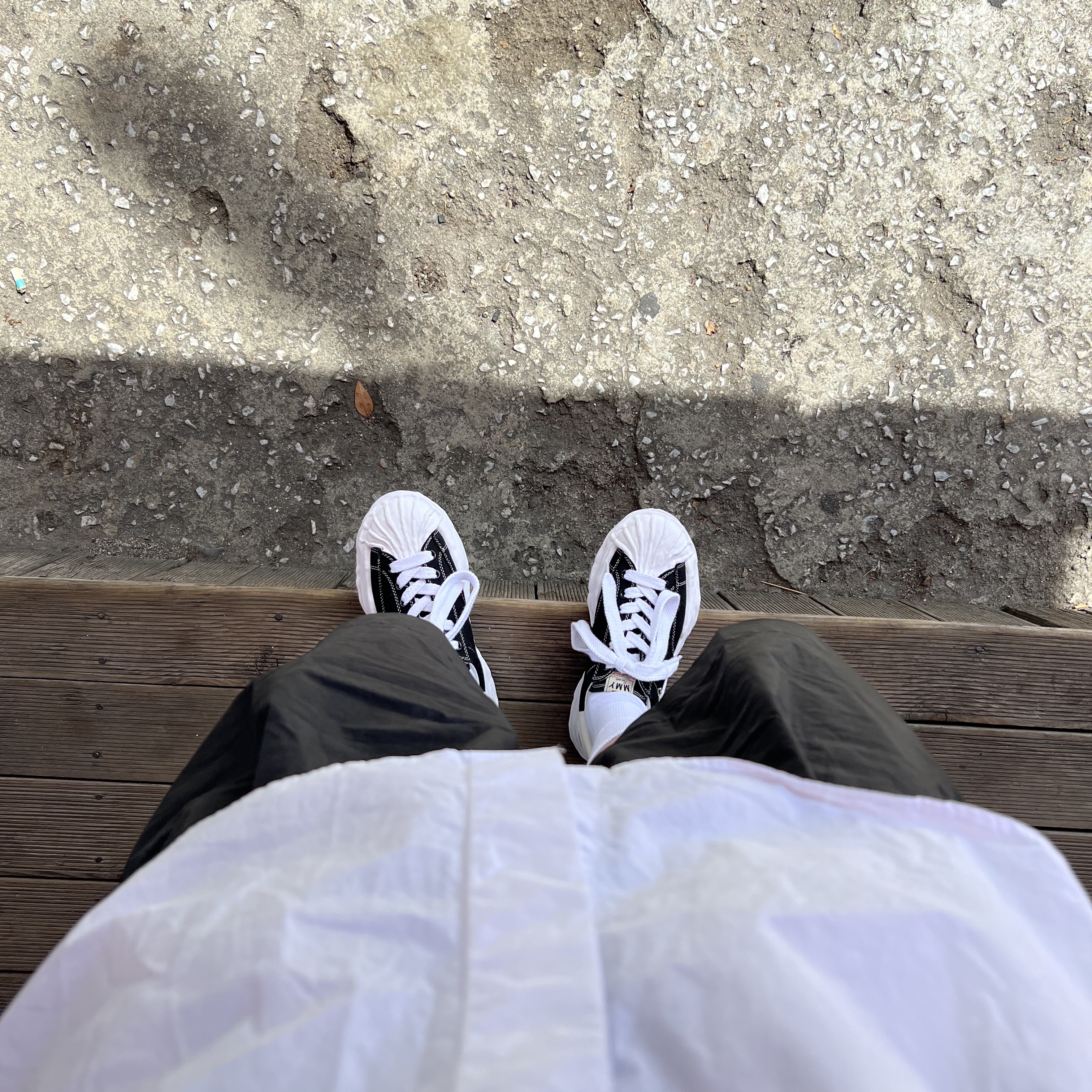 Maison Mihara Yasuhiro Blakey OG Sole Canvas Low-top Sneakers Black White ์ฐฉ์ฉ ์คํ์ผ