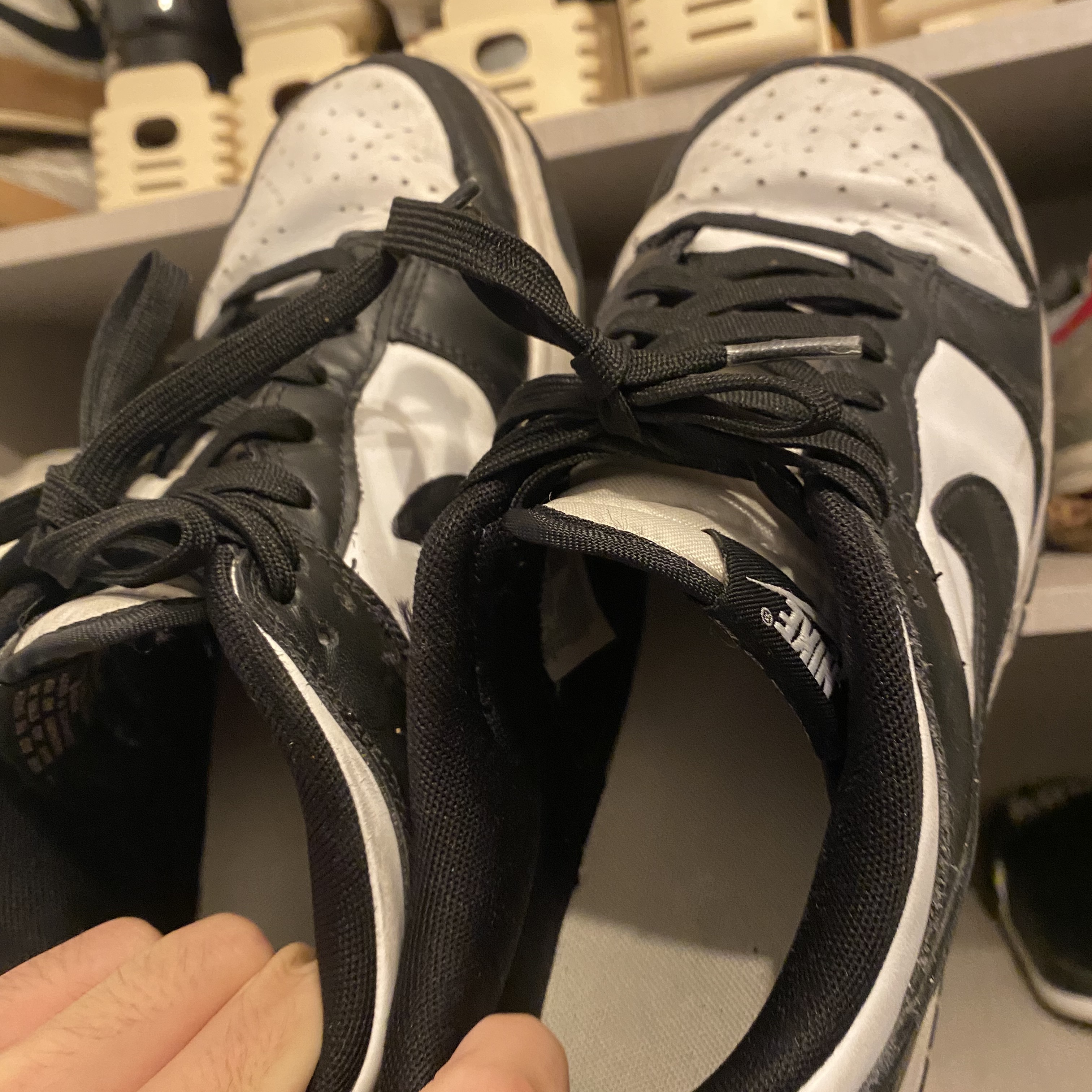 Nike Dunk Low Retro Black 착용 스타일 - 2