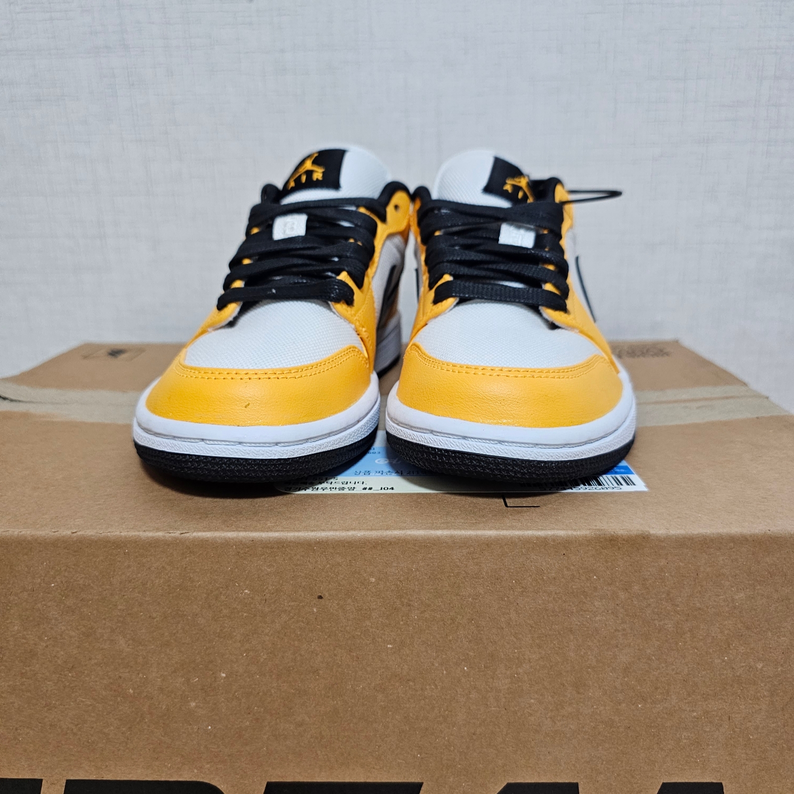 (W) Jordan 1 Low SE Laser Orange 착용 스타일 - 3