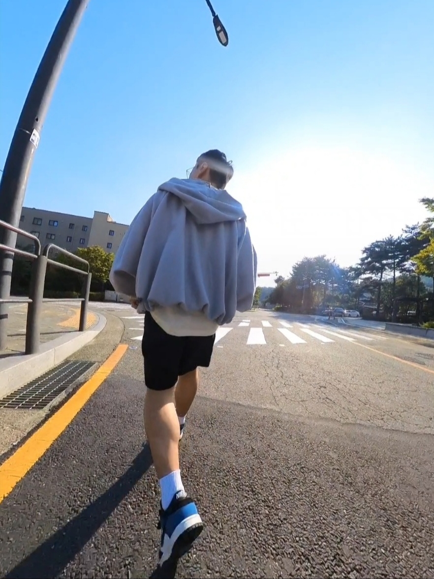 Wooyoungmi Flower Print Back Logo T-Shirt Black - 23FW, Jordan 1 x Dior High OG 착용 스타일 - 4