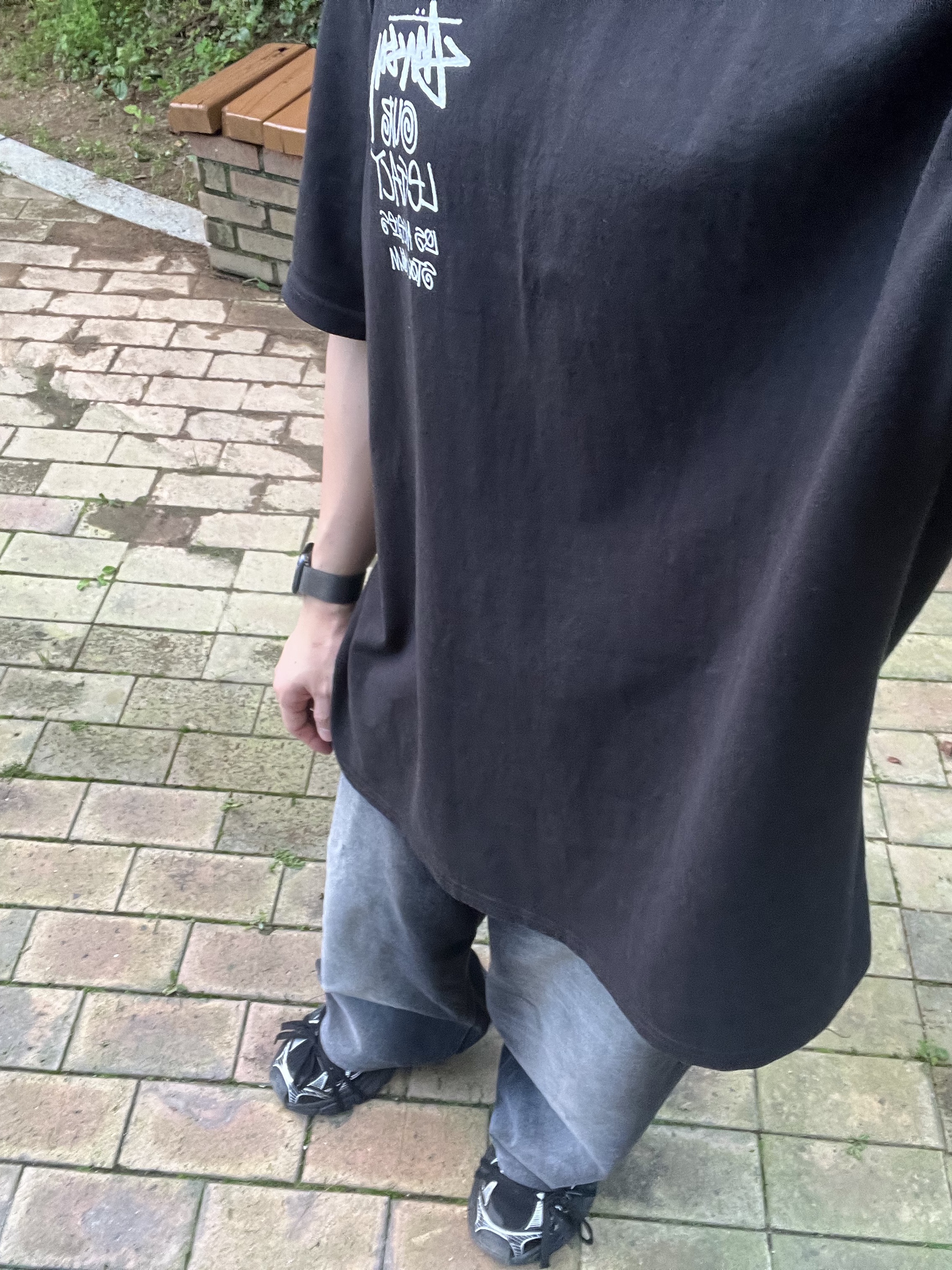 Stussy x Our Legacy Surfman T-Shirt Black - 21SS, Balenciaga 3XL Sneakers Black White 착용 스타일