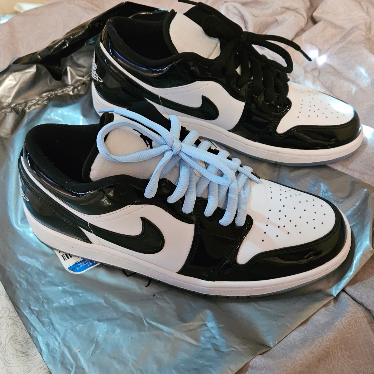 Jordan 1 Low SE Concord 착용 스타일 - 5