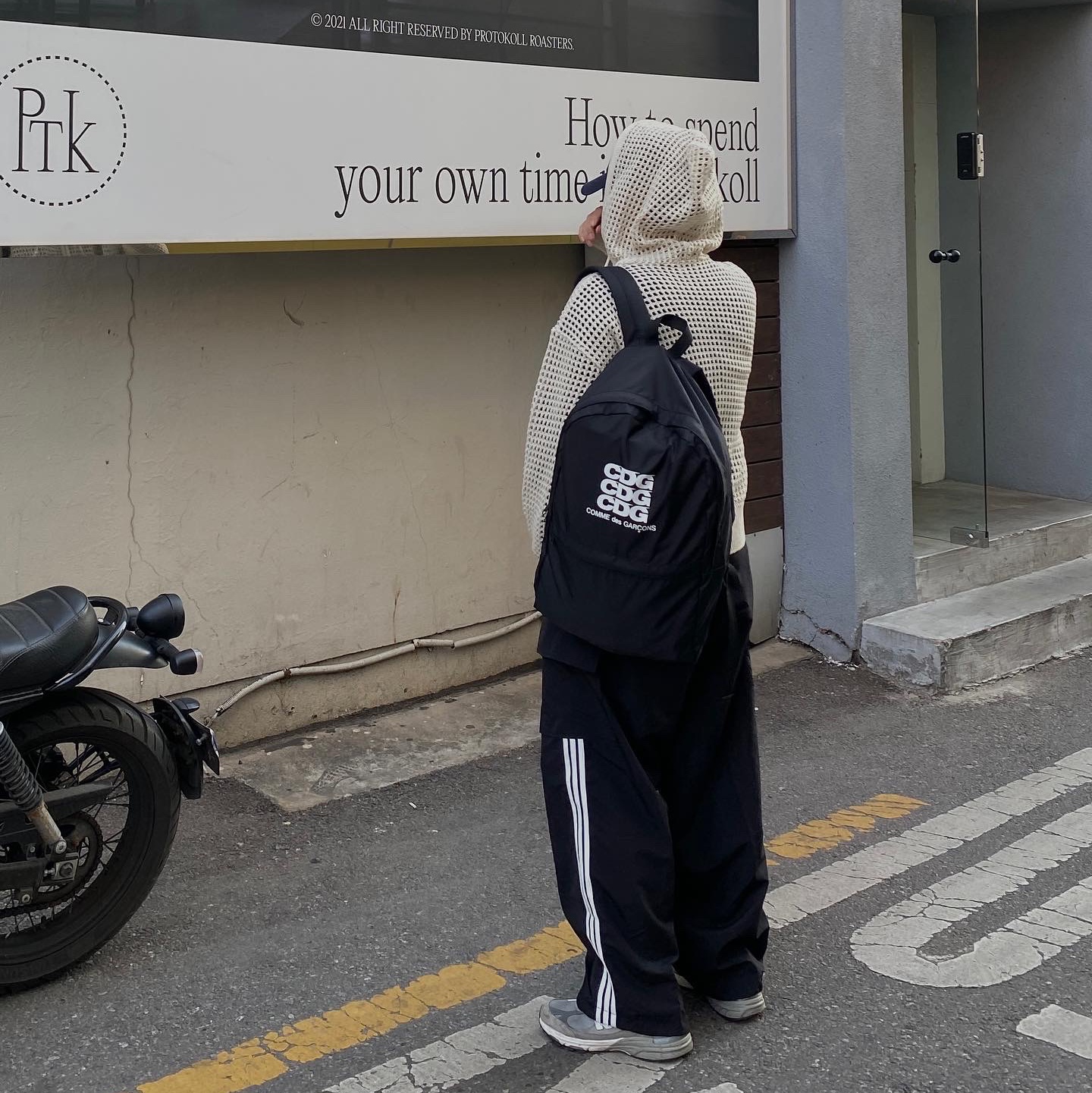 CDG Backpack Black, New Balance 992 Made in USA Grey - D Standard 착용 스타일 - 1