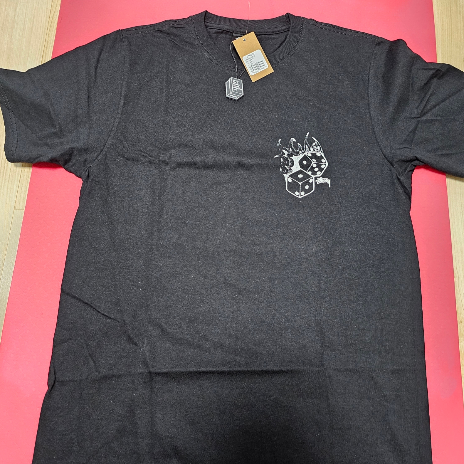 Stussy Fire Dice T-Shirt Black 착용 스타일 - 1