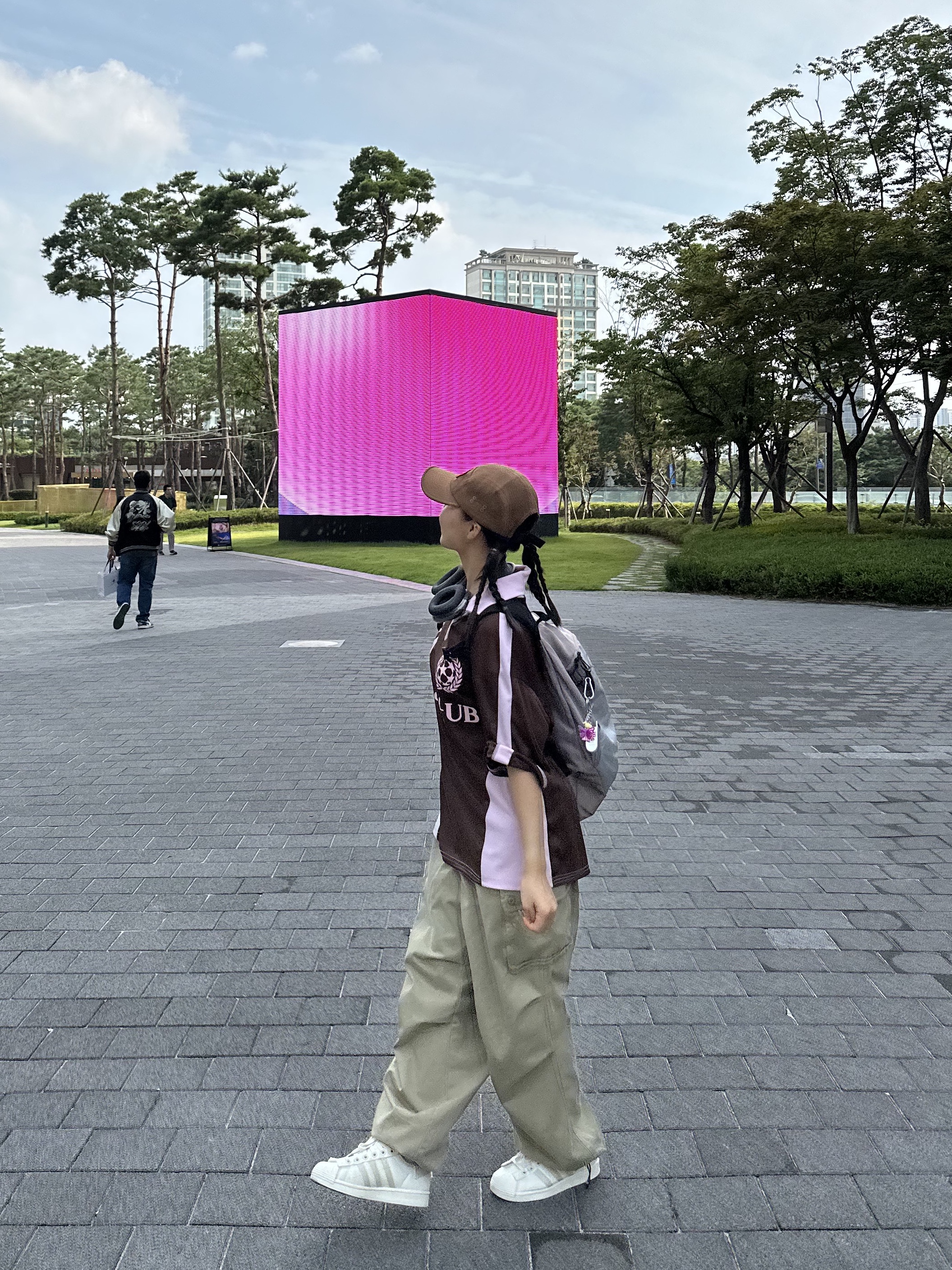 Supreme Mesh Cordura Camp Cap Sand - 23SS, Mischief Rhombus Backpack Pink Grey 착용 스타일