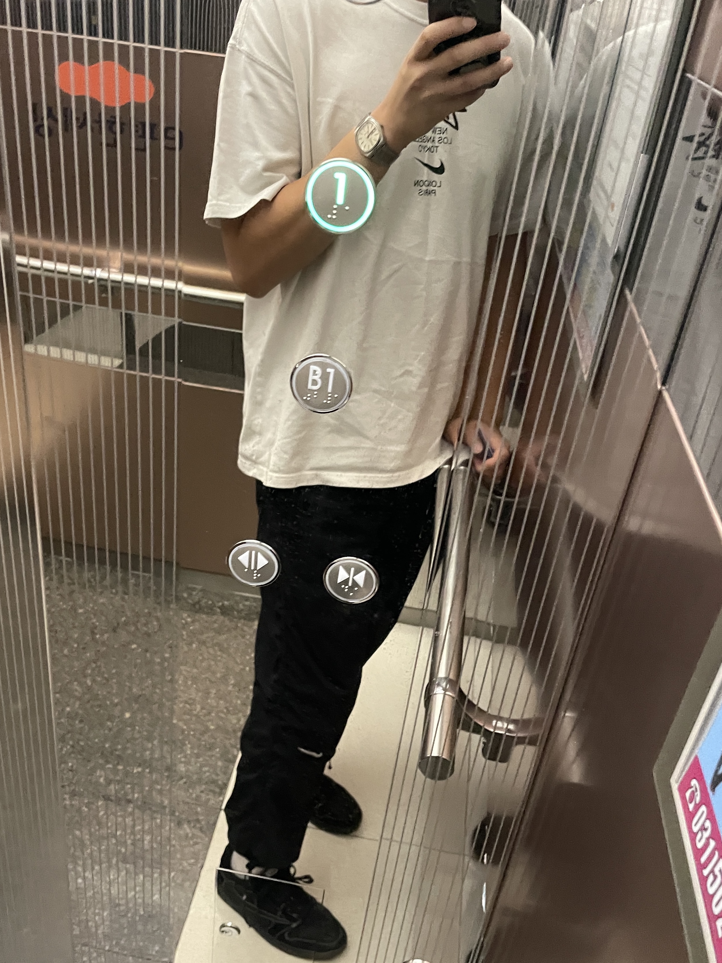 Nike x Stussy WT T-Shirt White - US/EU, Jordan 1 x Travis Scott Retro Low OG SP Black Phantom 착용 스타일 - 1