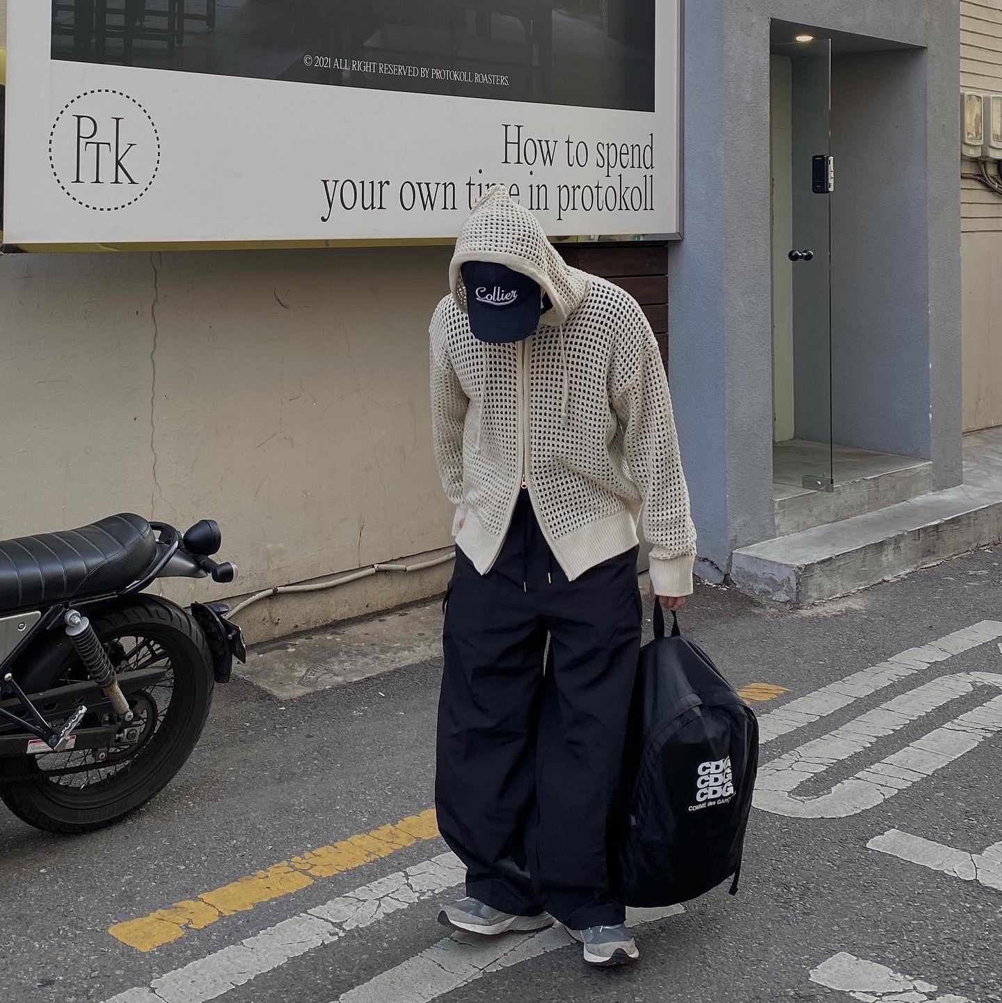 CDG Backpack Black, New Balance 992 Made in USA Grey - D Standard 착용 스타일 - 2