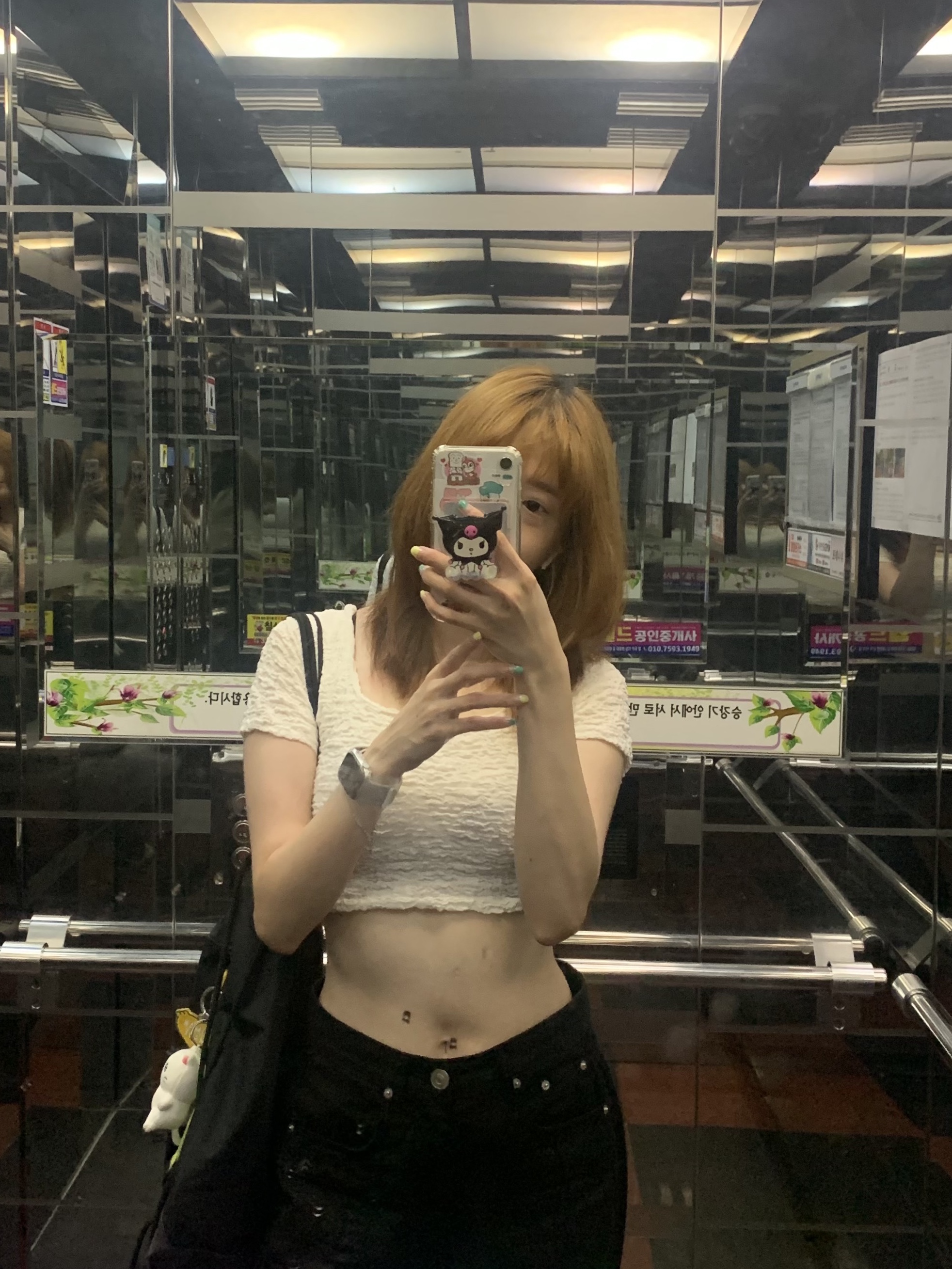 Nike x Ambush Air Adjust Force SP Summit White and Black, Apple Watch SE 40mm GPS Silver Aluminum Case with Sport Band White (Korean Ver.) 착용 스타일 - 2