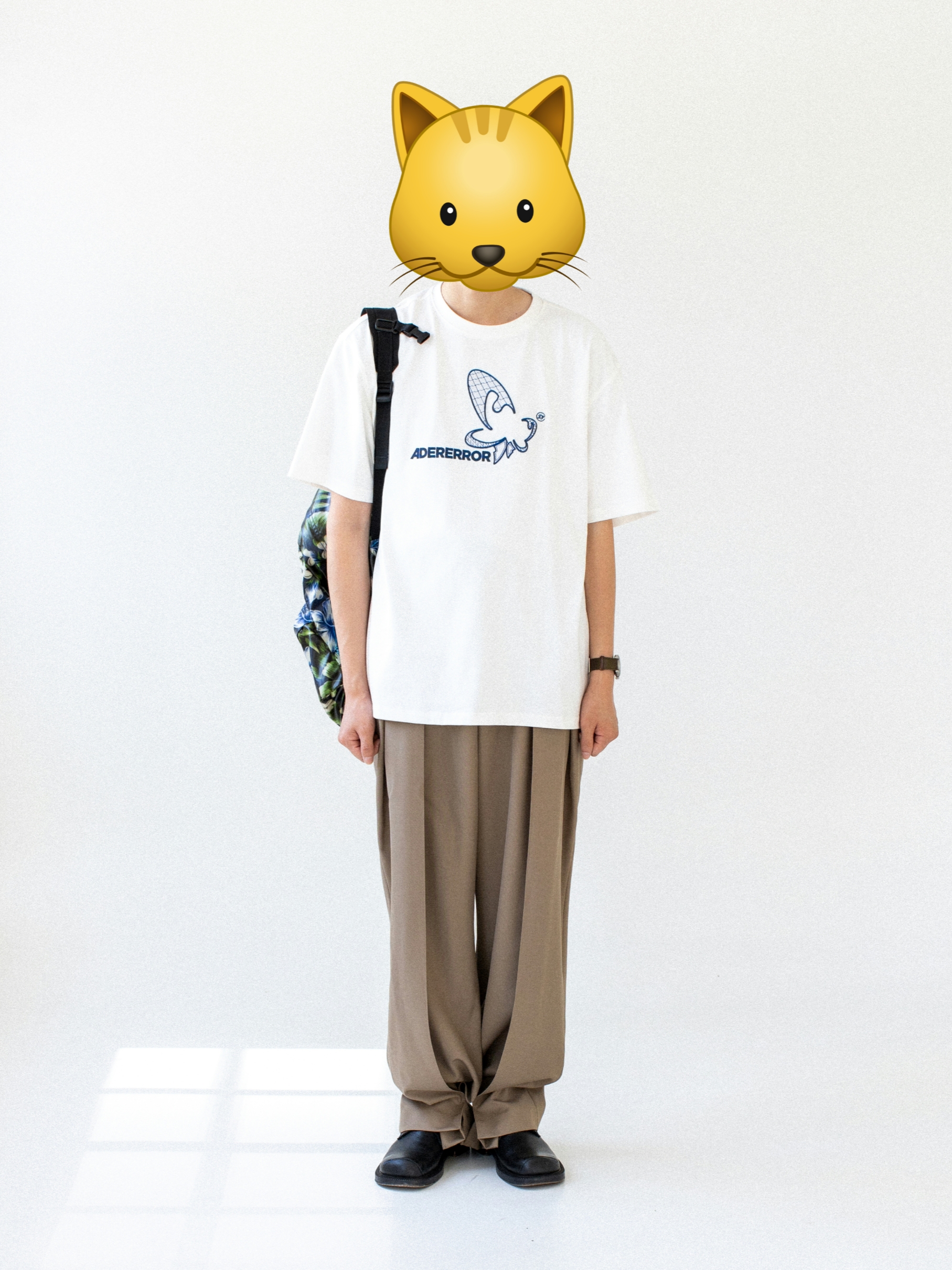 Ader Error Butterfy Logo T-Shirt White 착용 스타일 - 2