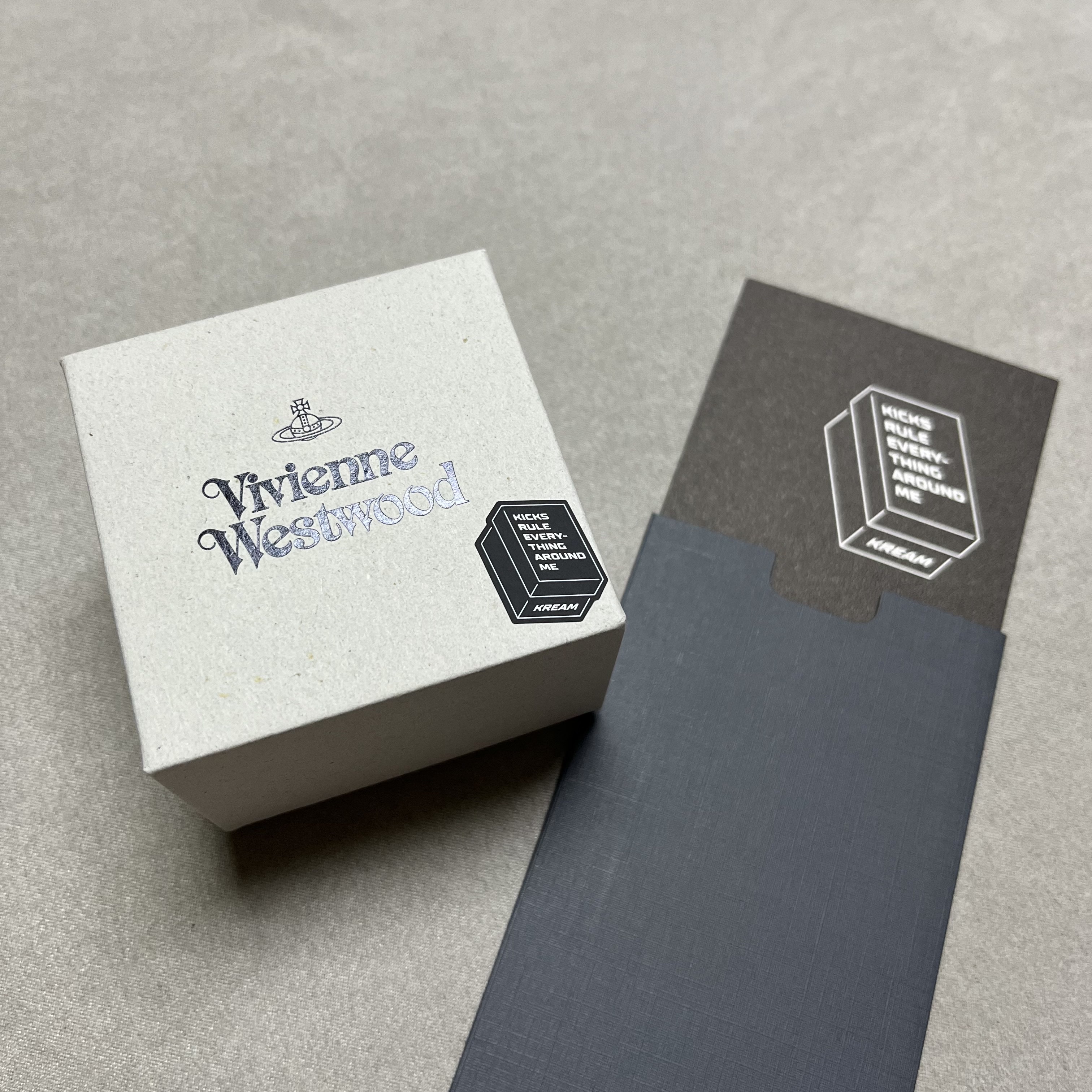 Vivienne Westwood Mayfair Bas Relief Bracelet Silver 착용 스타일 - 1