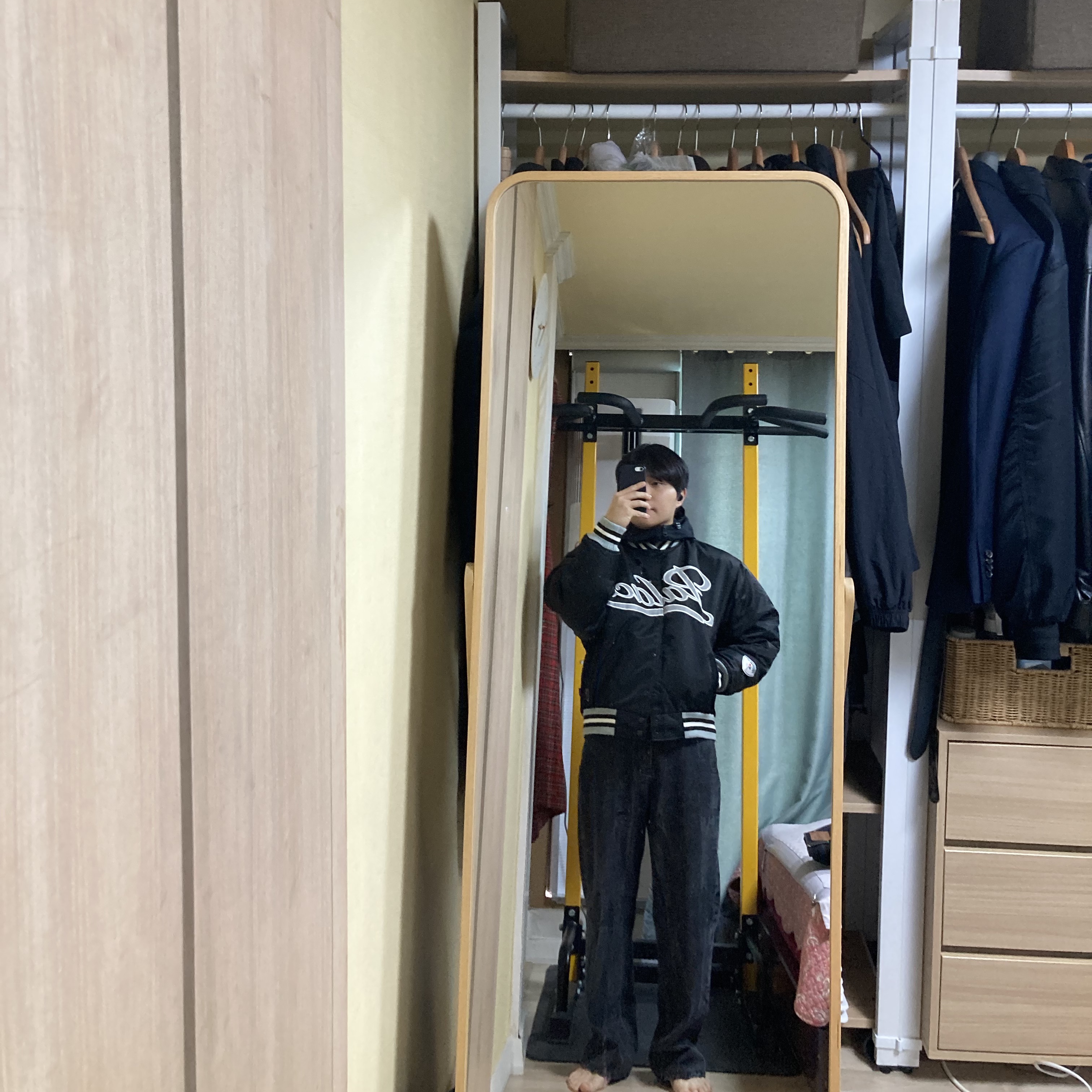 Palace Satin The Arena Jacket Black - 23FW 착용 스타일 - 3