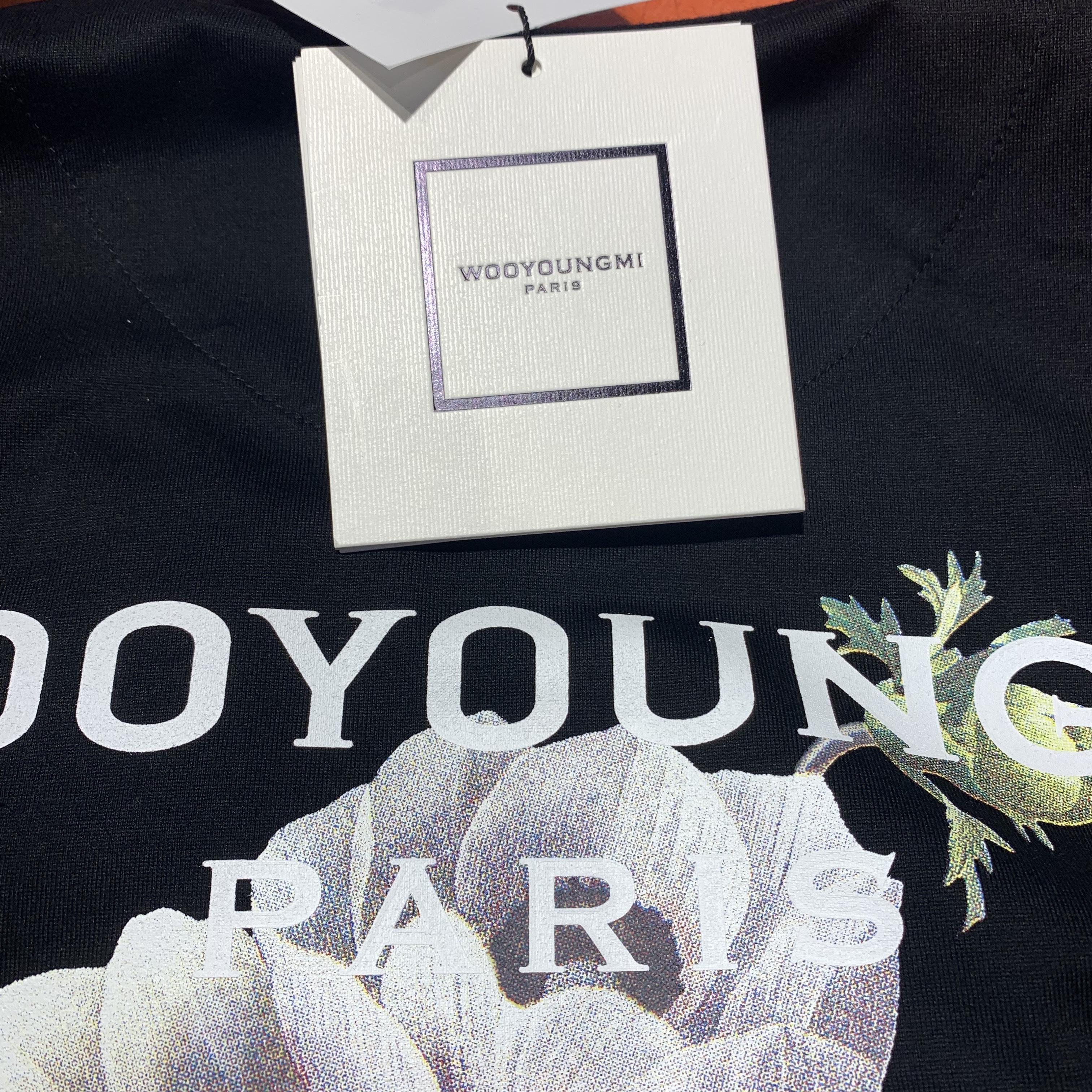 Wooyoungmi Flower Print Back Logo T-Shirt Black - 23FW 착용 스타일