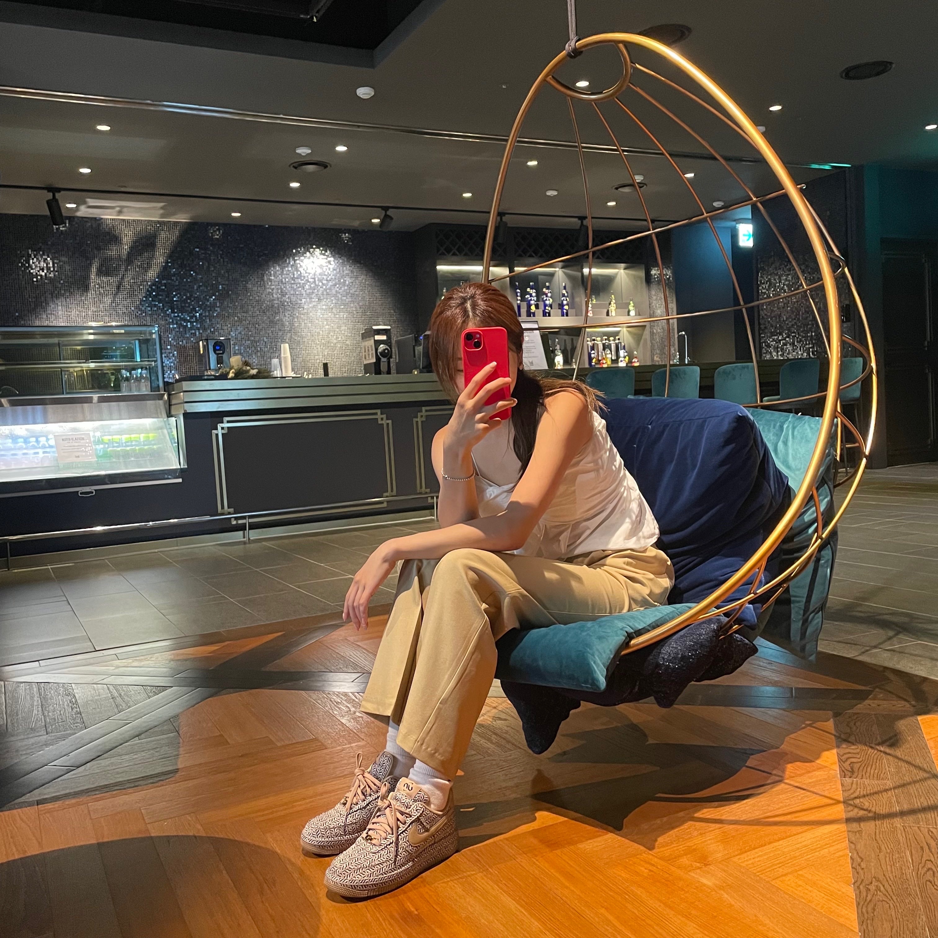 (W) Nike Air Force 1 LX United in Victory Hemp 착용 스타일