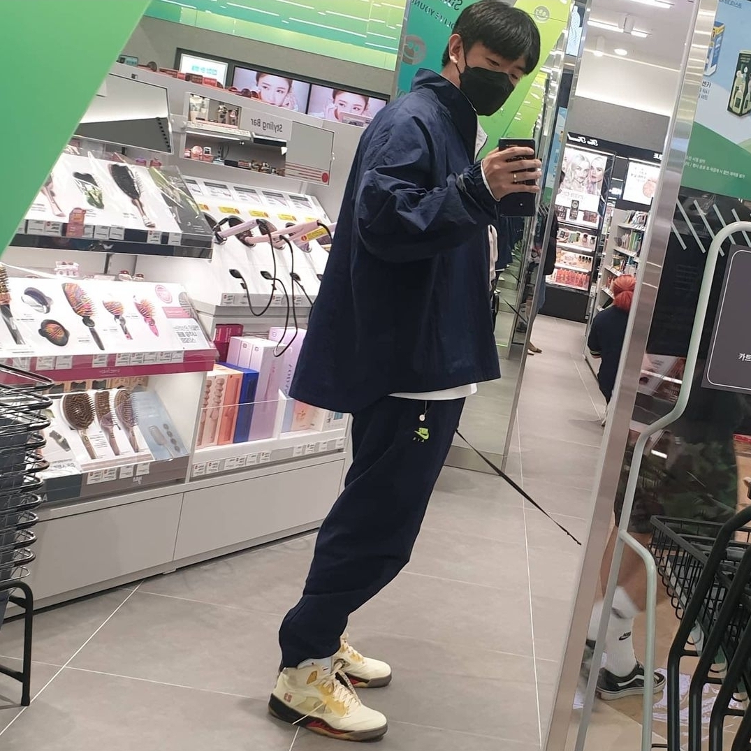 Nike x Kim Jones Reversible Wind Breaker Navy - Asia, Nike x Kim Jones Track Pants Navy - US/EU 착용 스타일