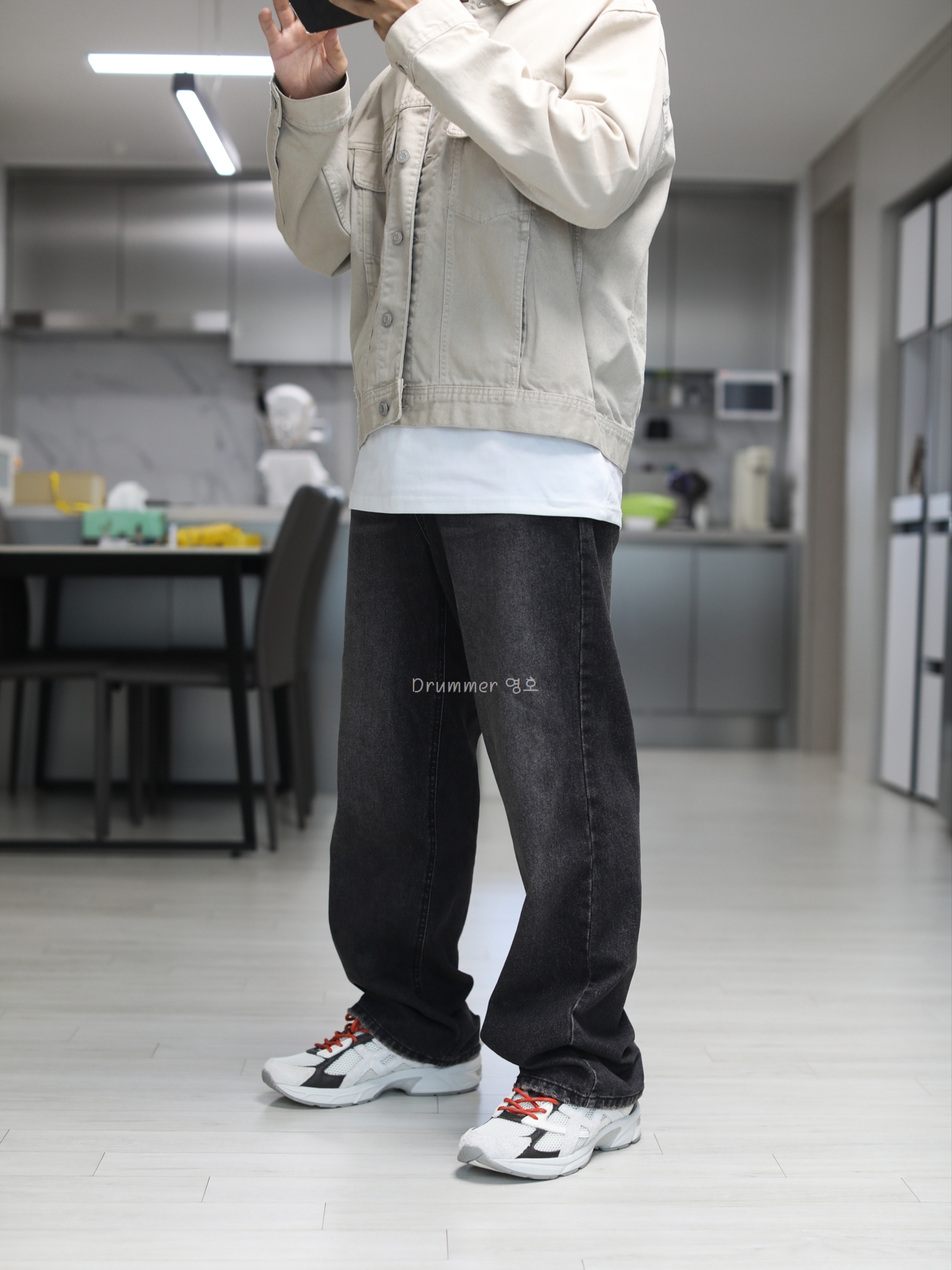 Asics x Hal Studios Gel-1130 MK-III Glacier 착용 스타일