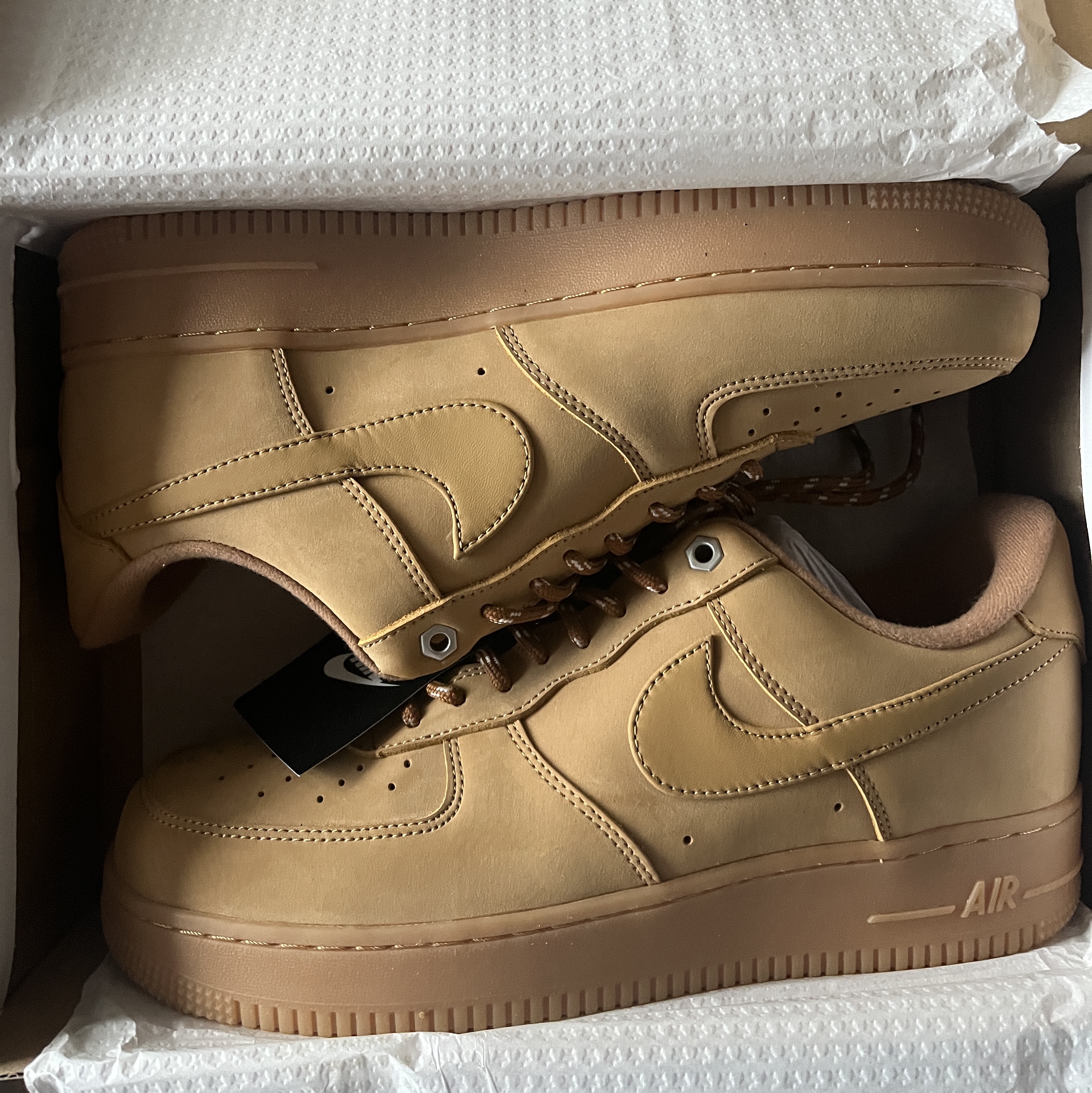 Nike Air Force 1 '07 WB Flax 착용 스타일 - 1