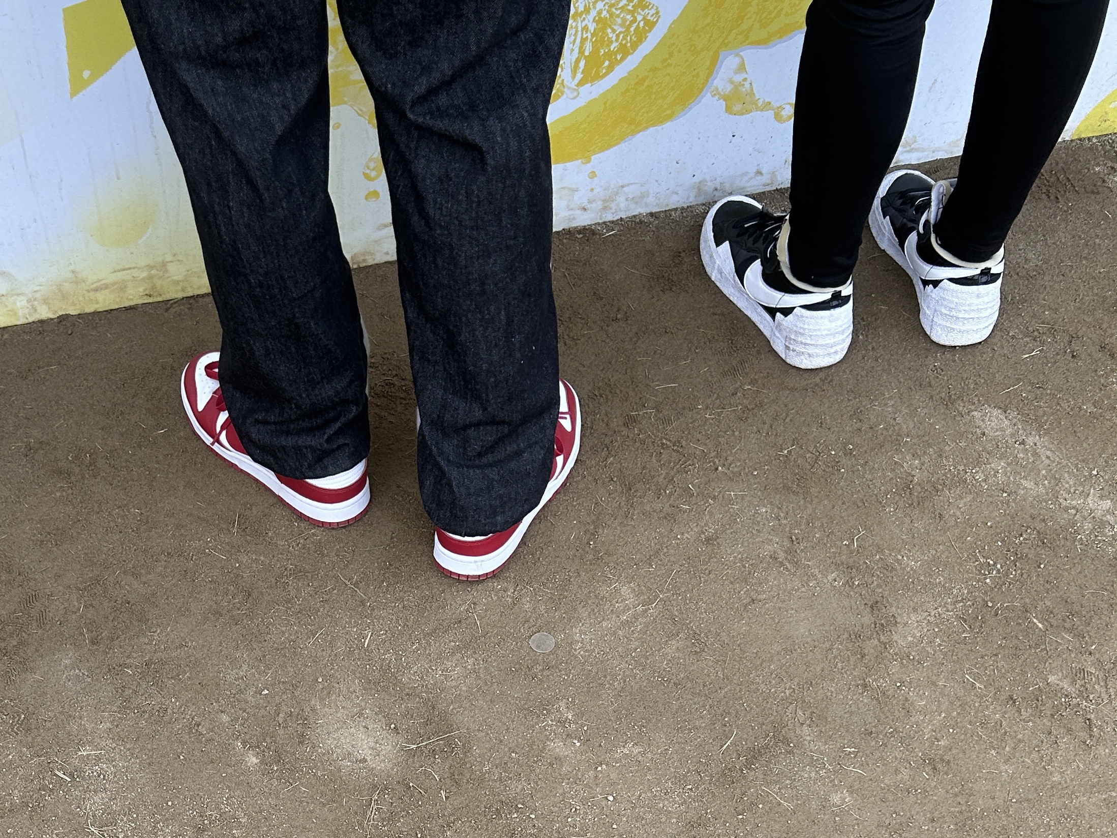 Nike Dunk Low SP University Red 2020, Nike x Sacai Blazer Low Black Patent Leather 착용 스타일