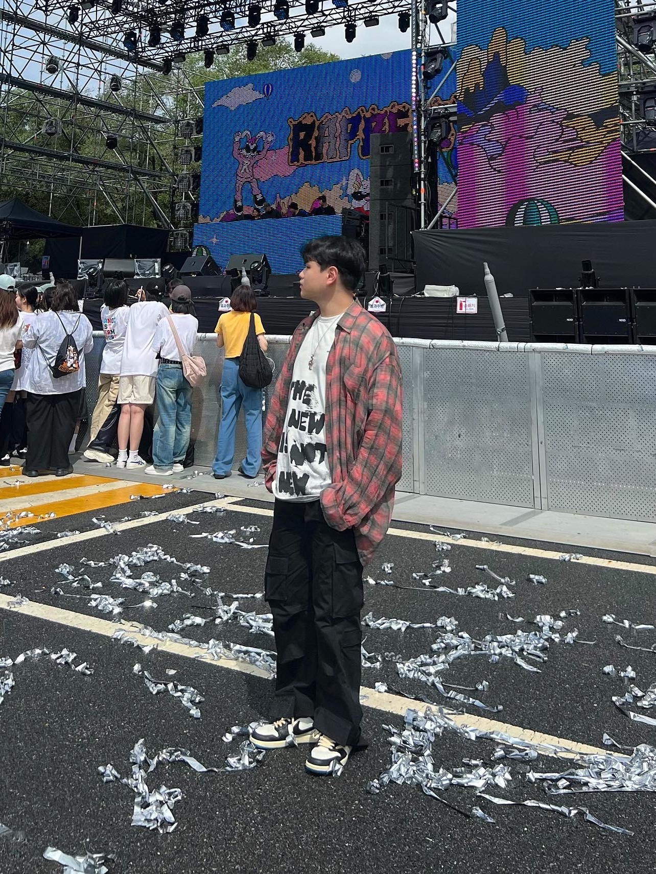 Our Legacy Borrowed Shirt Big Lumbercheck Print, Jordan 1 x Travis Scott x Fragment Retro Low OG SP Military Blue 착용 스타일 - 1