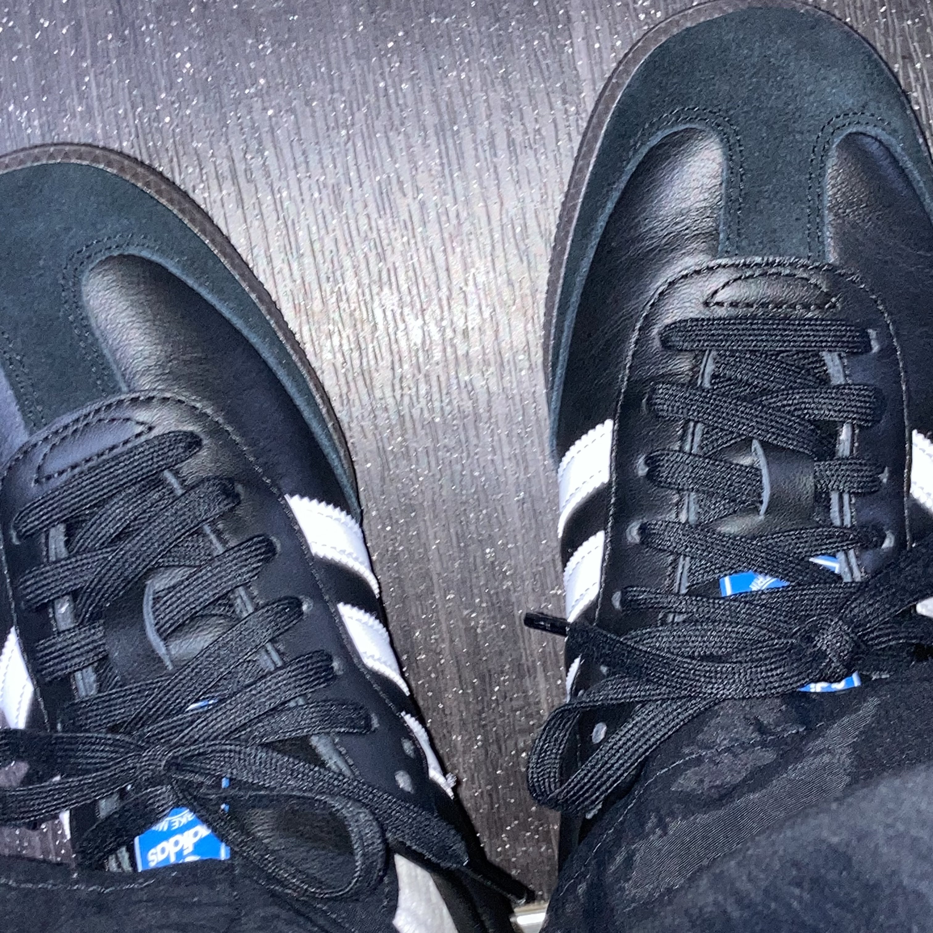Adidas Samba OG Black White Gum 착용 스타일