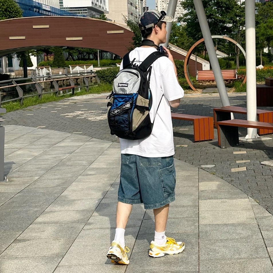 Diesel C-Seymon Treated Denim Baseball Cap Blue White, Gentle Monster x Maison Margiela MM004 Black Black 착용 스타일 - 1